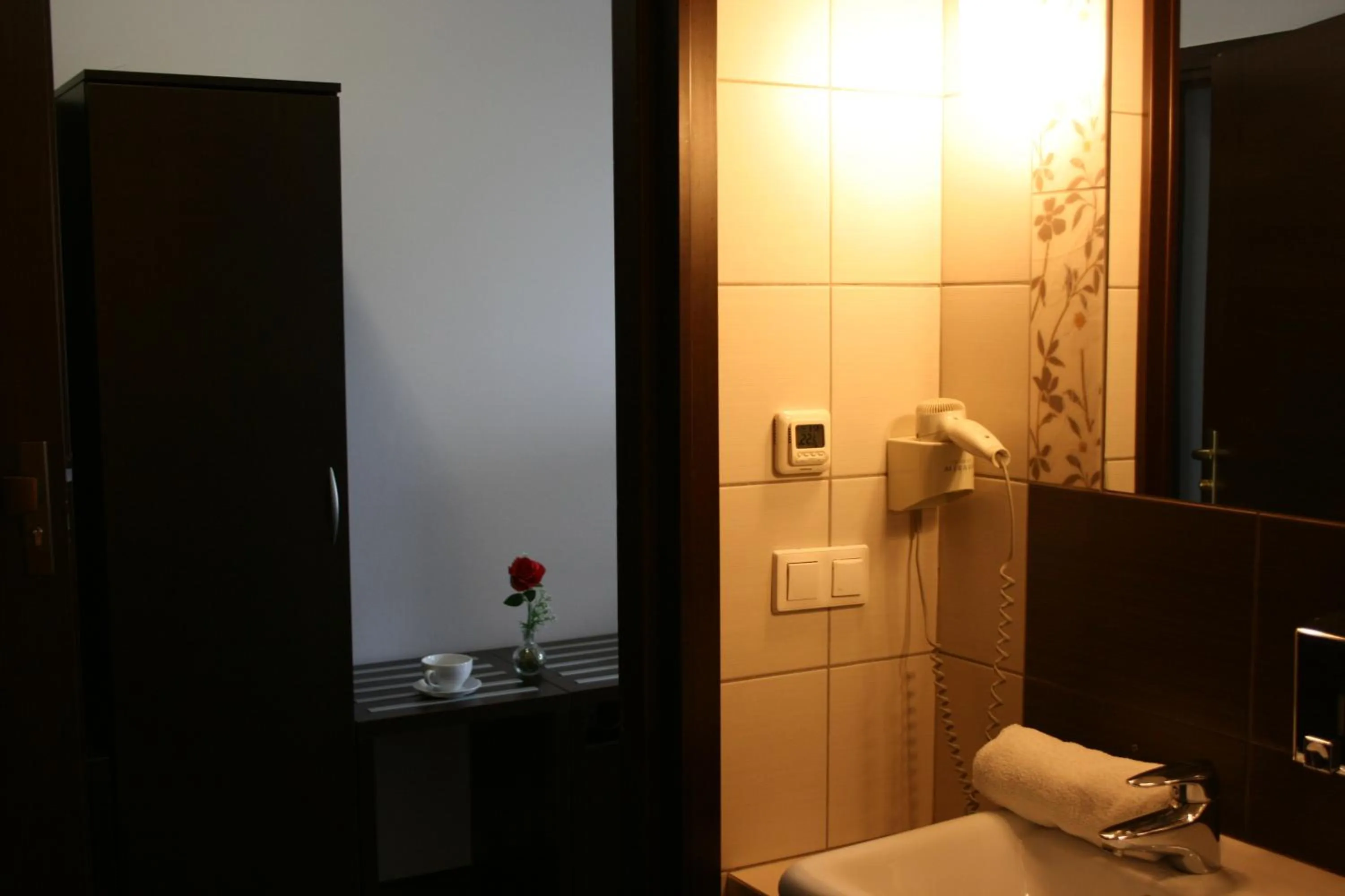 Bathroom in Hotel Junior 2