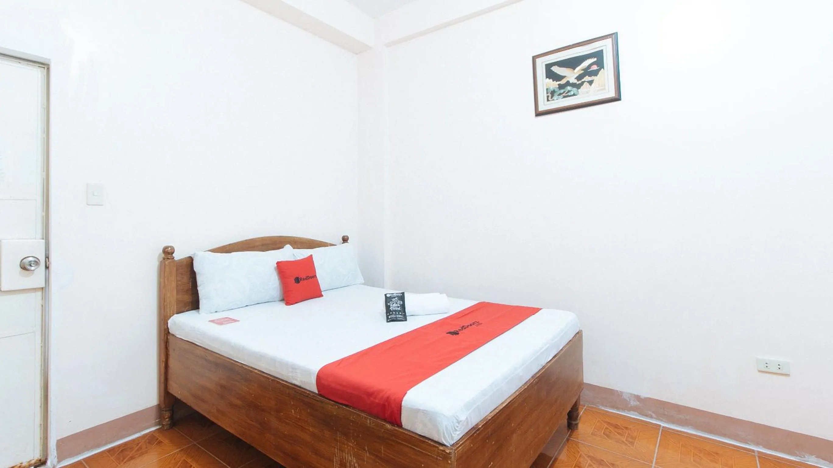 Bed in RedDoorz @ Goldland Spring Resort Urdaneta City