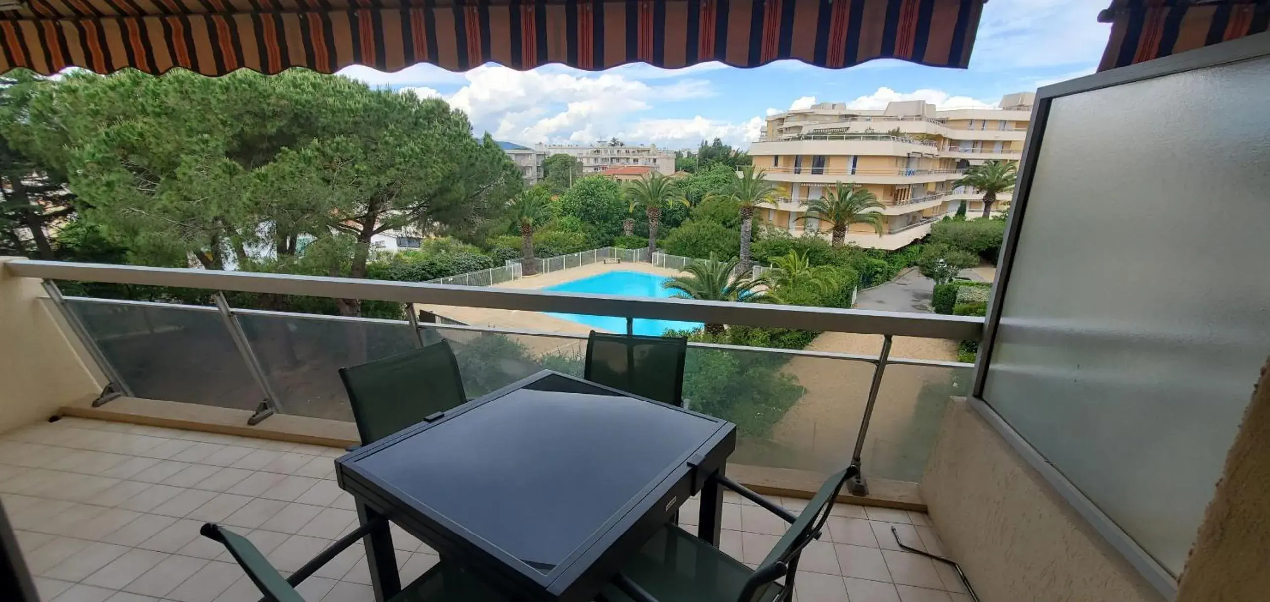 MIOUGRANO 2 Pieces Climatise 47m2 Piscine, Parking MIOUGRANO 2 Pieces Climatise 47m2 Piscine, Parking