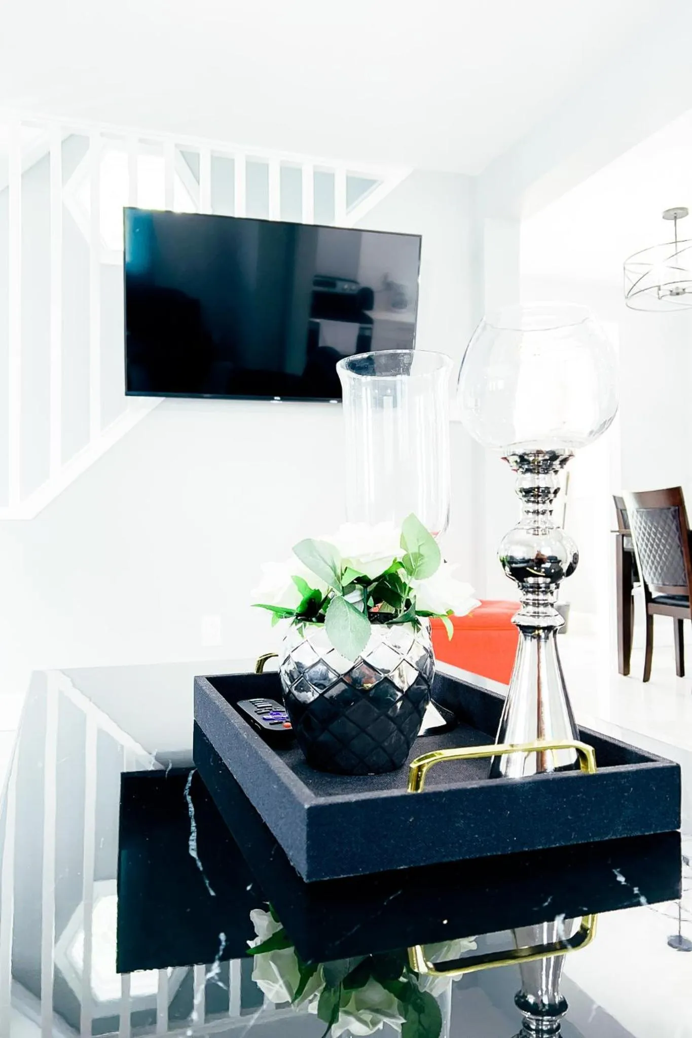 2 Homes, 1 Stay-7BR Niagara Falls Compound