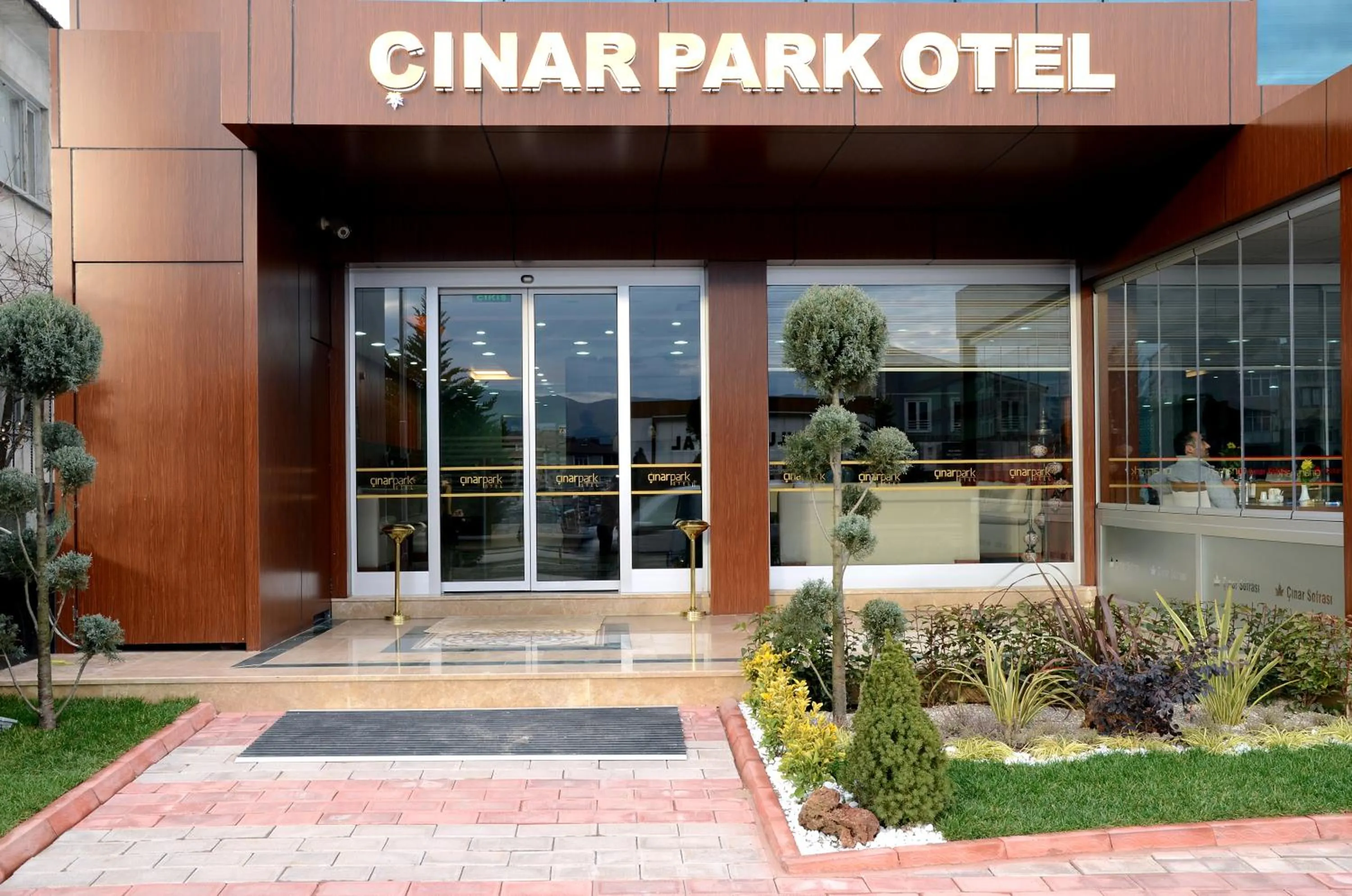 Facade/entrance in Çınarpark Hotel