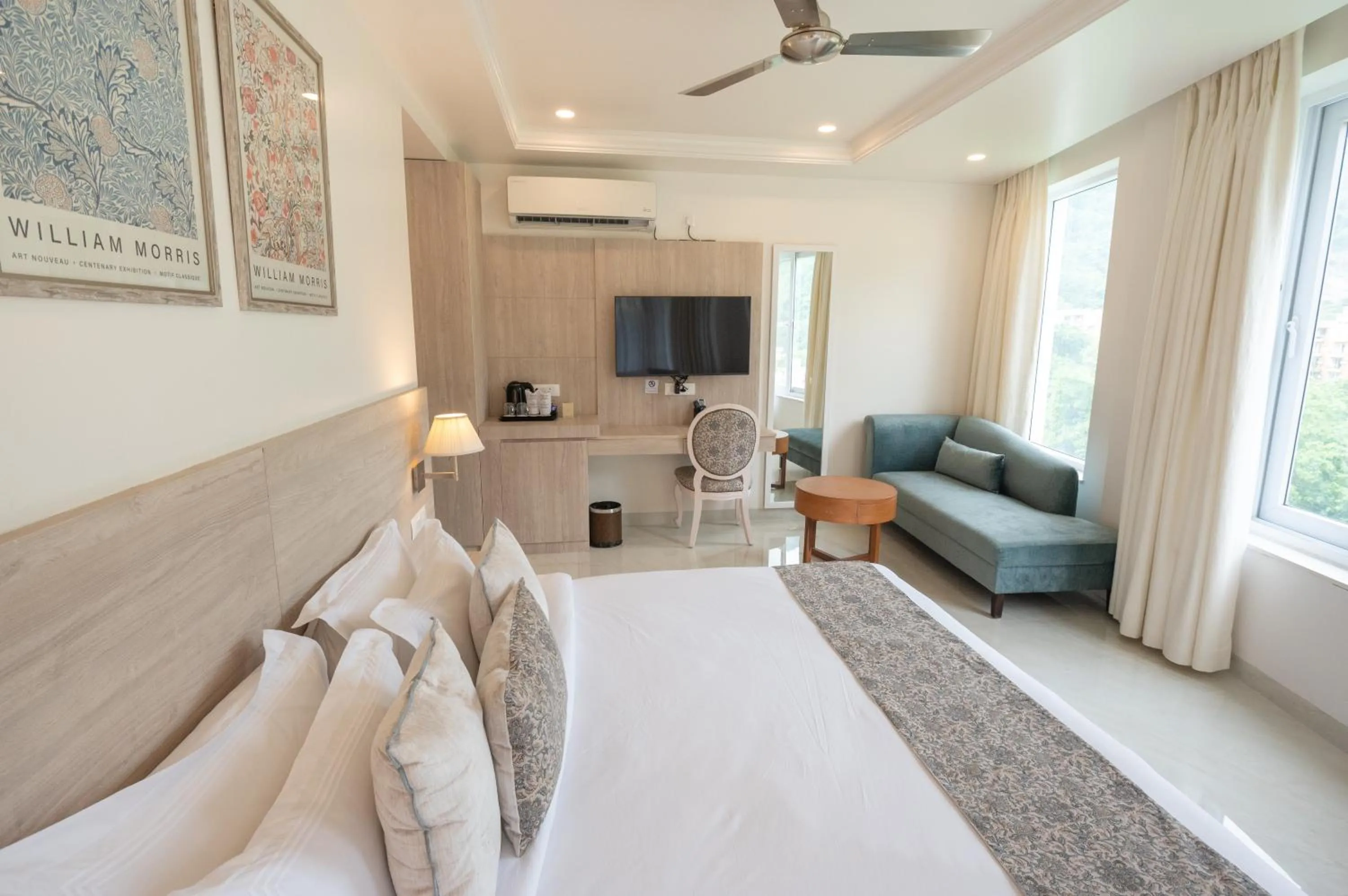 Bedroom in Terrakotta Rishikesh