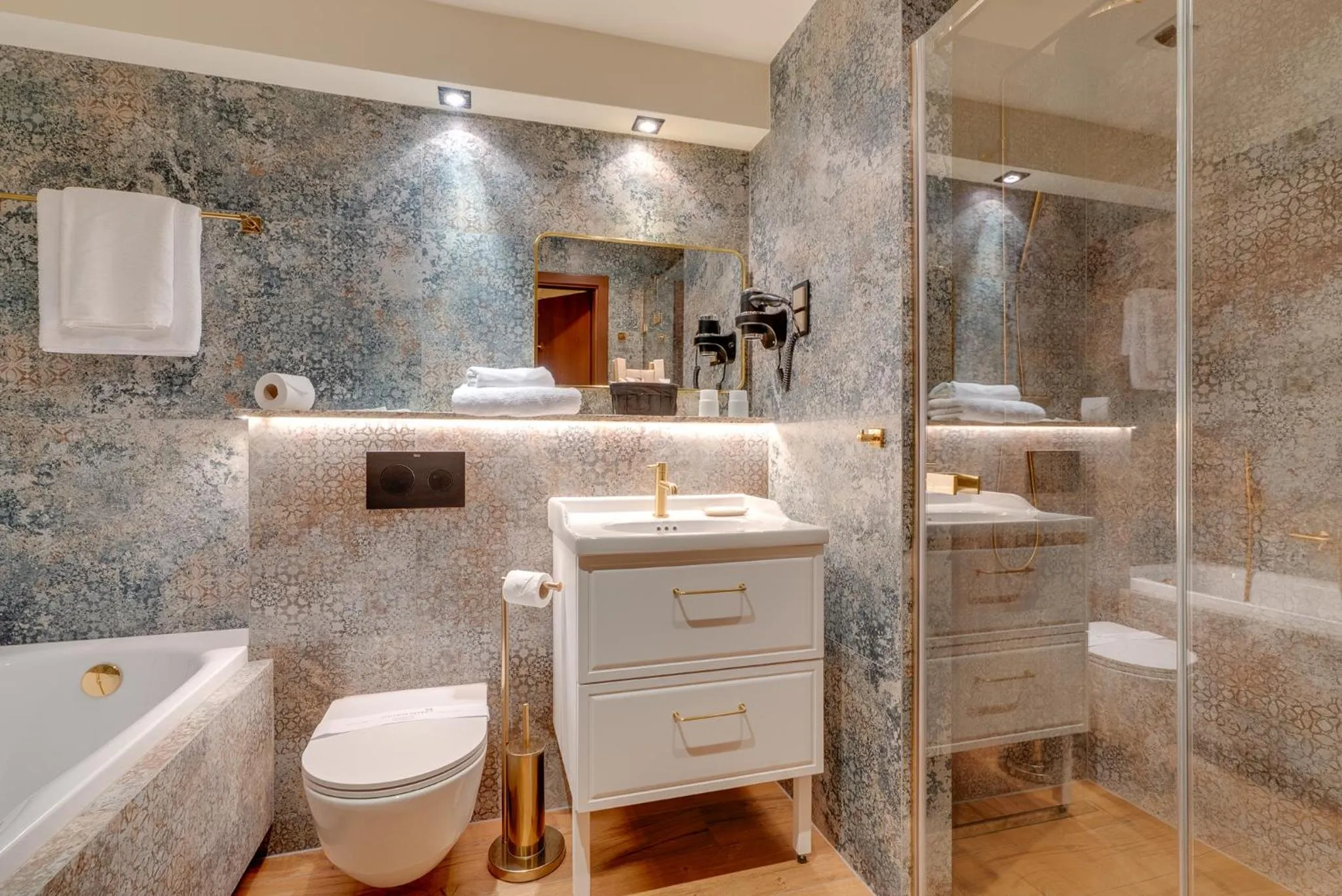 Bathroom in Park Hotel Diament Katowice