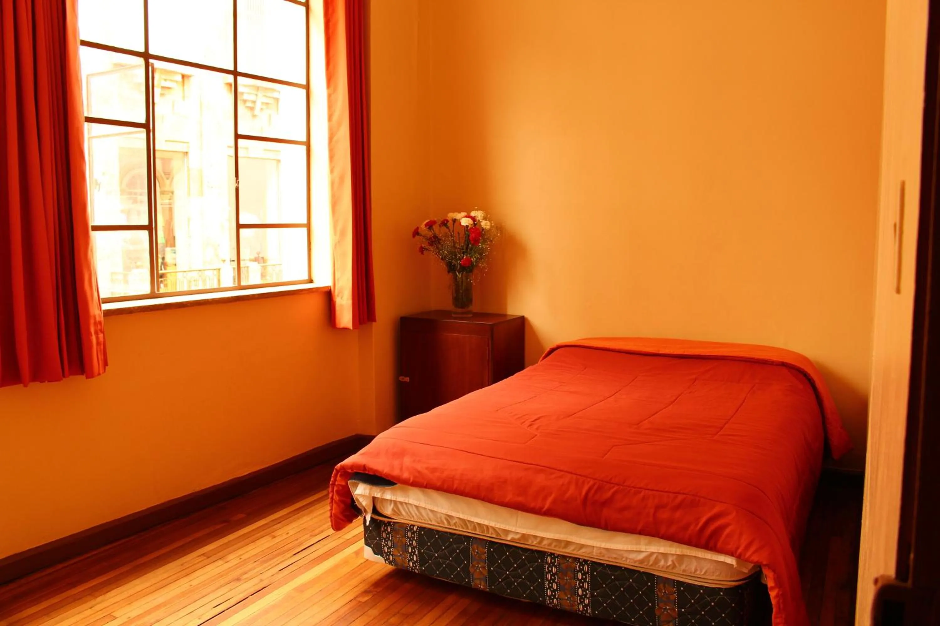 Check Inn Bed and Breakfast