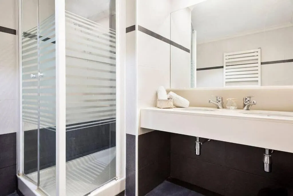 The Collection Barcelona - Central and Elegant 4 Bedroom by Placa Catalunya