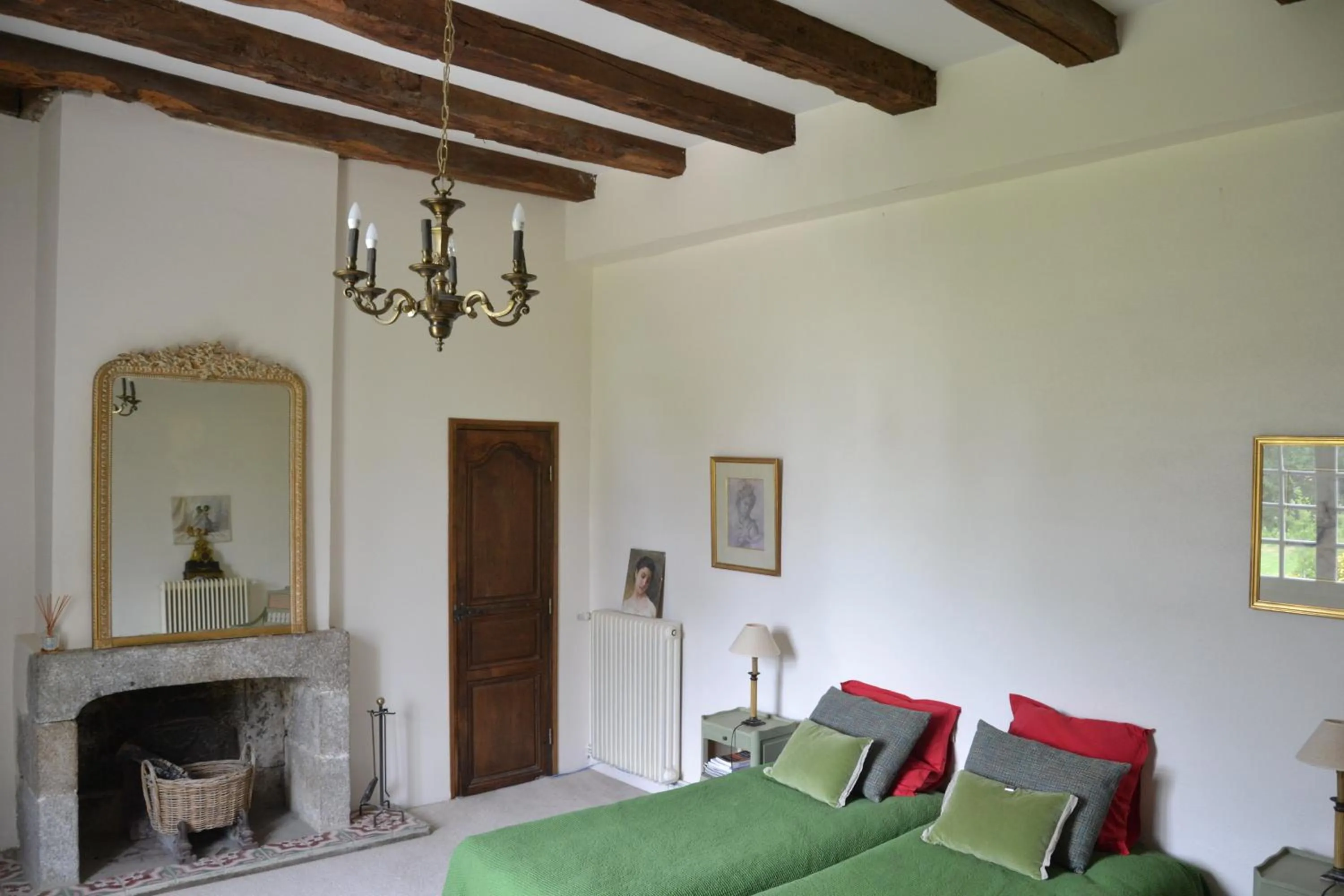 Bed in Les Trauchandieres de Saint Malo