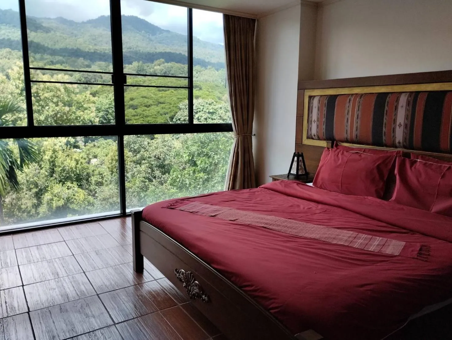 Mountain view, Bed in Aster Residence