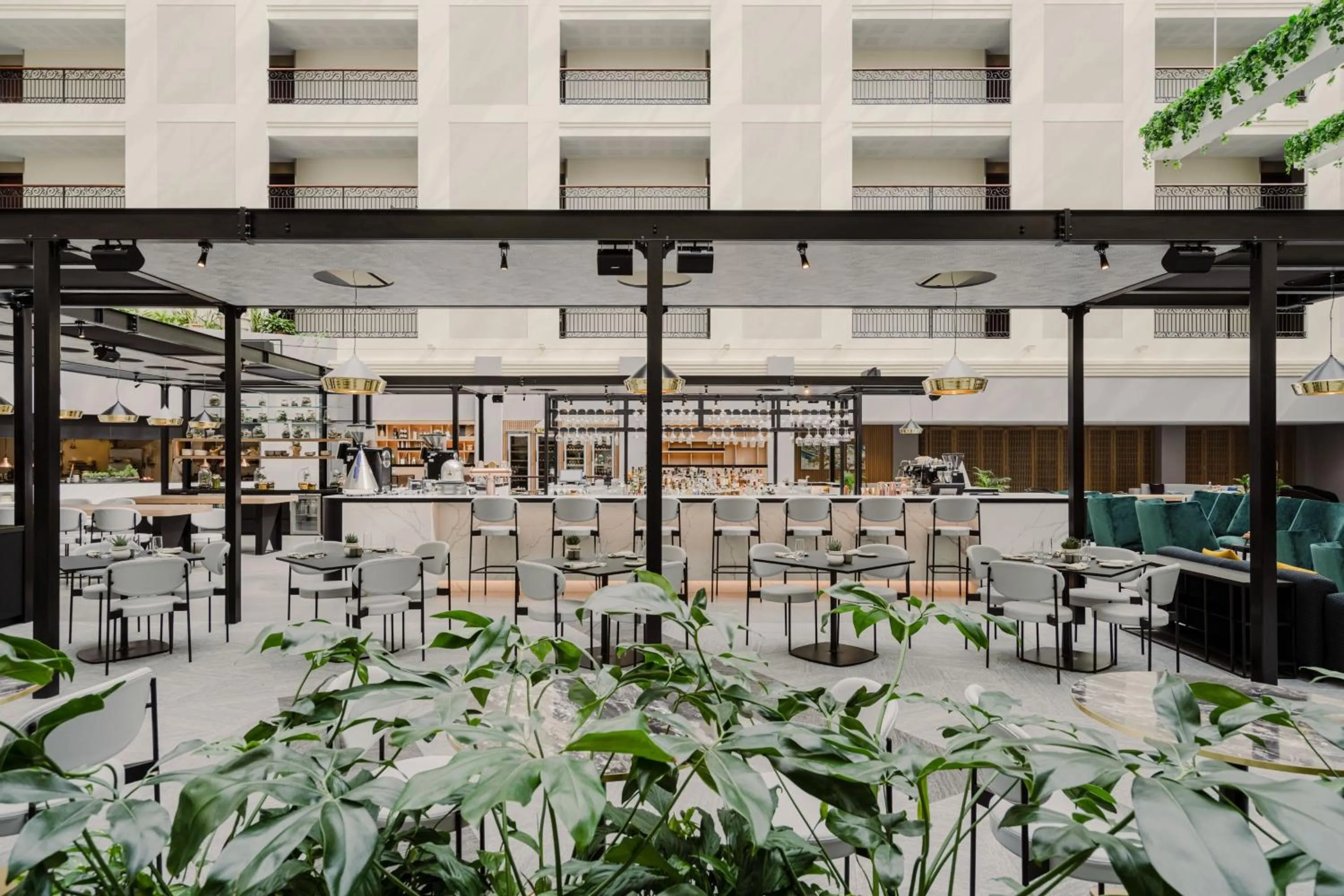 Lounge or bar in Sheraton Grand Krakow