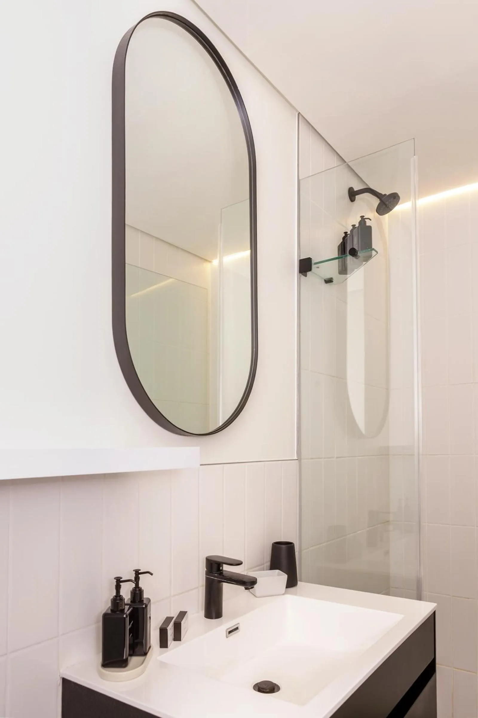 Bathroom in Home Suite Hotels Station House