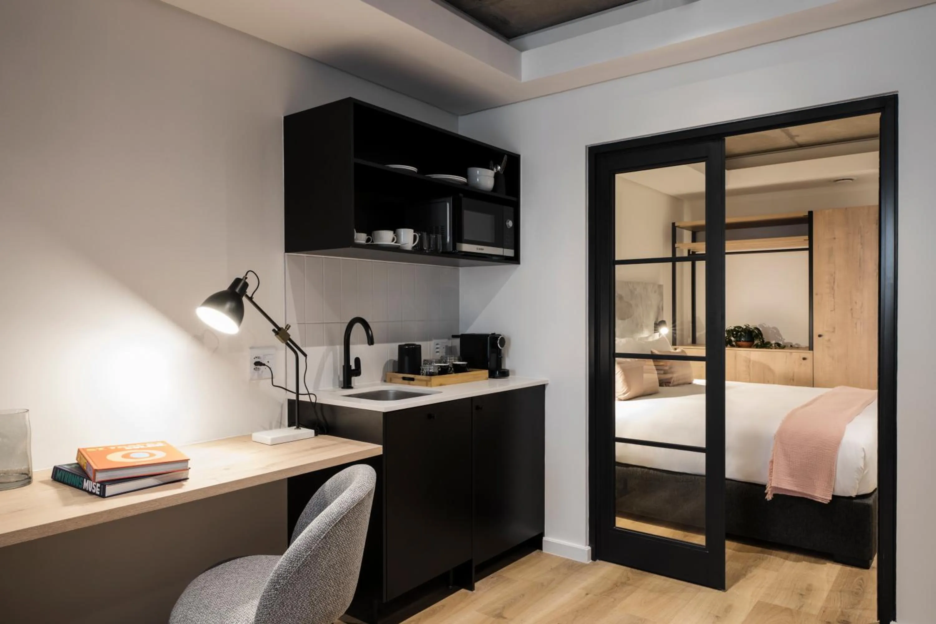 Bed in Home Suite Hotels Station House