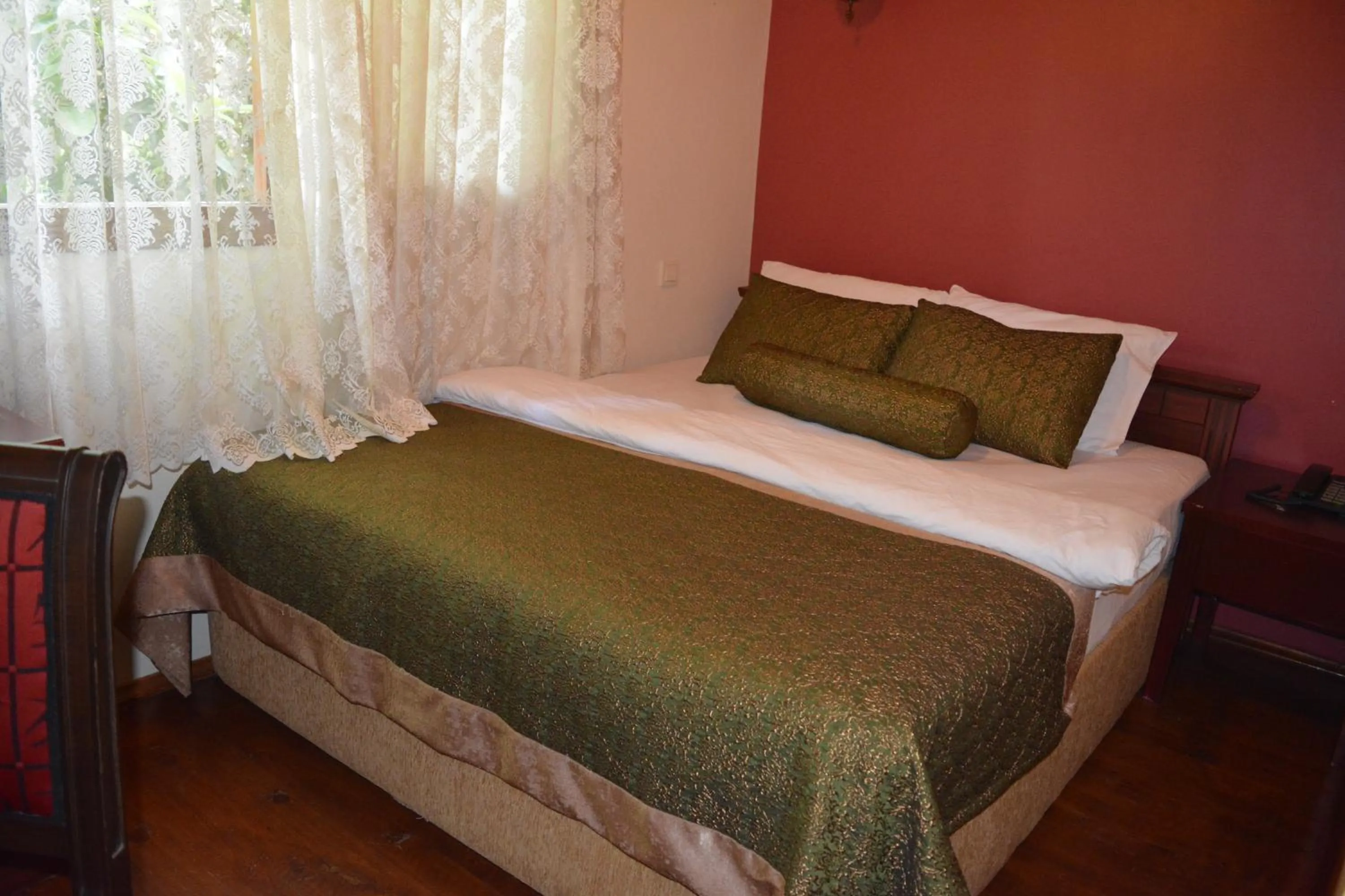 Garden view, Bed in Osmanli Marco Pasha Hotel