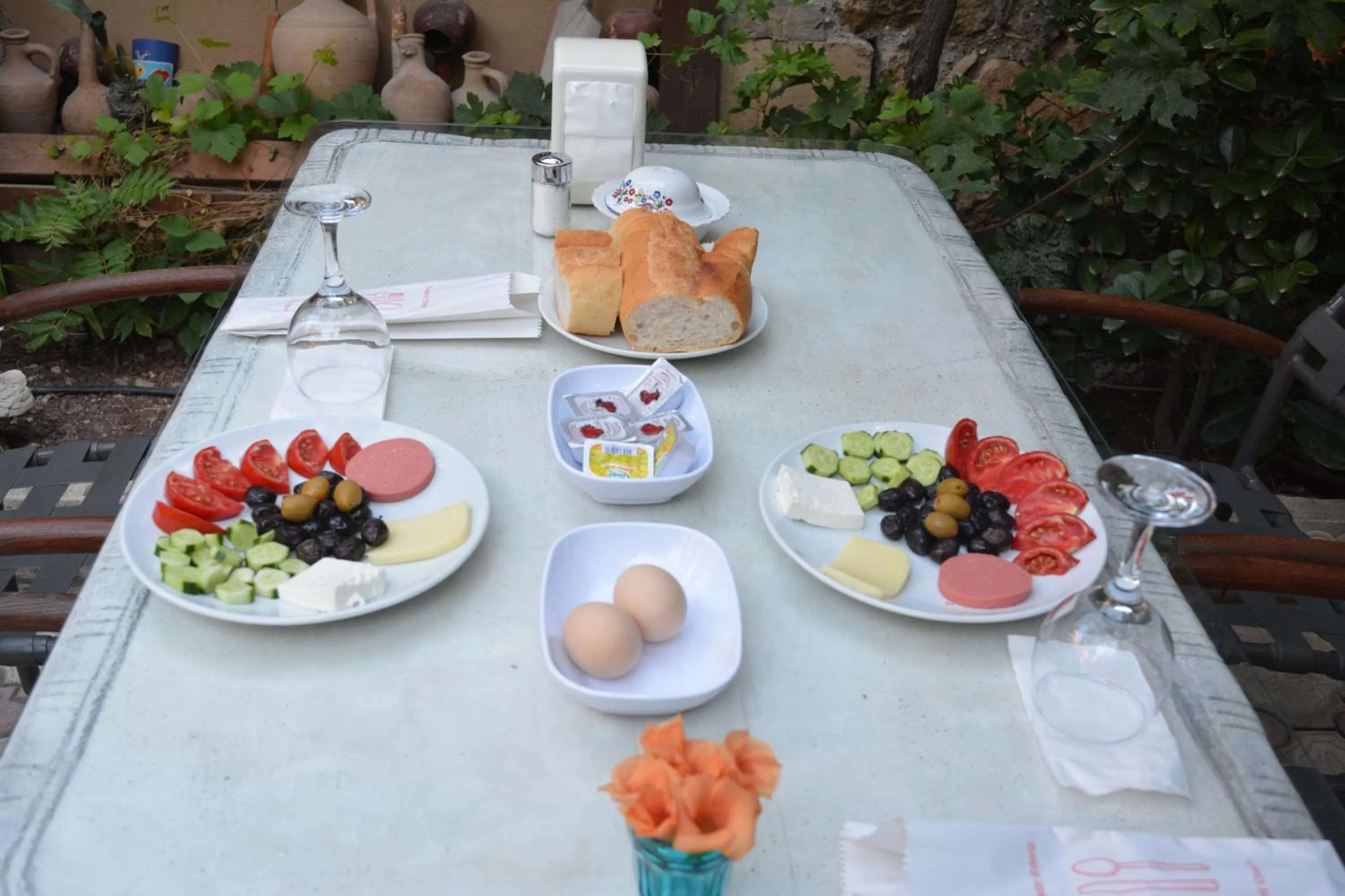 Food and drinks in Osmanli Marco Pasha Hotel