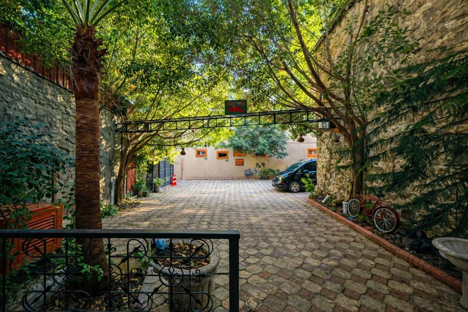 Garden in Osmanli Marco Pasha Hotel