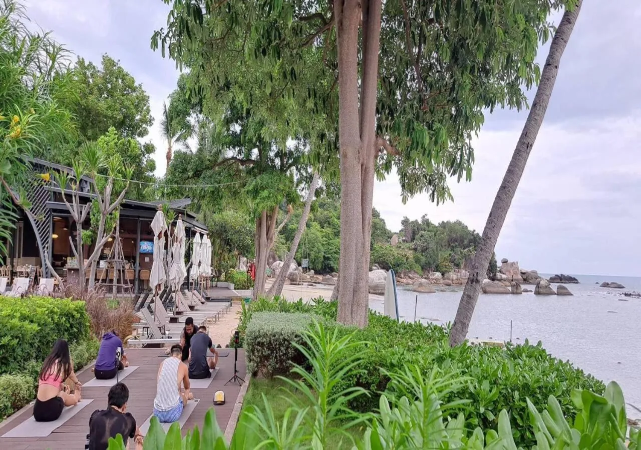 Property building in Thai Fight Hotel