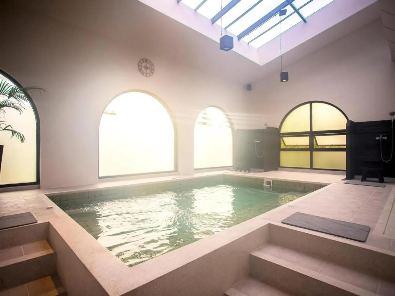 Hot Tub in Thai Fight Hotel