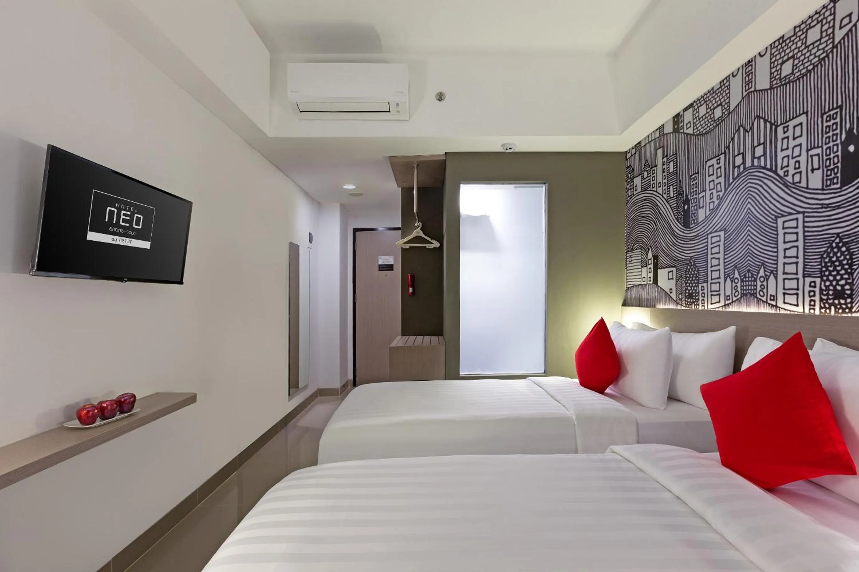 Bedroom, Bed in Hotel Neo Gading Solo