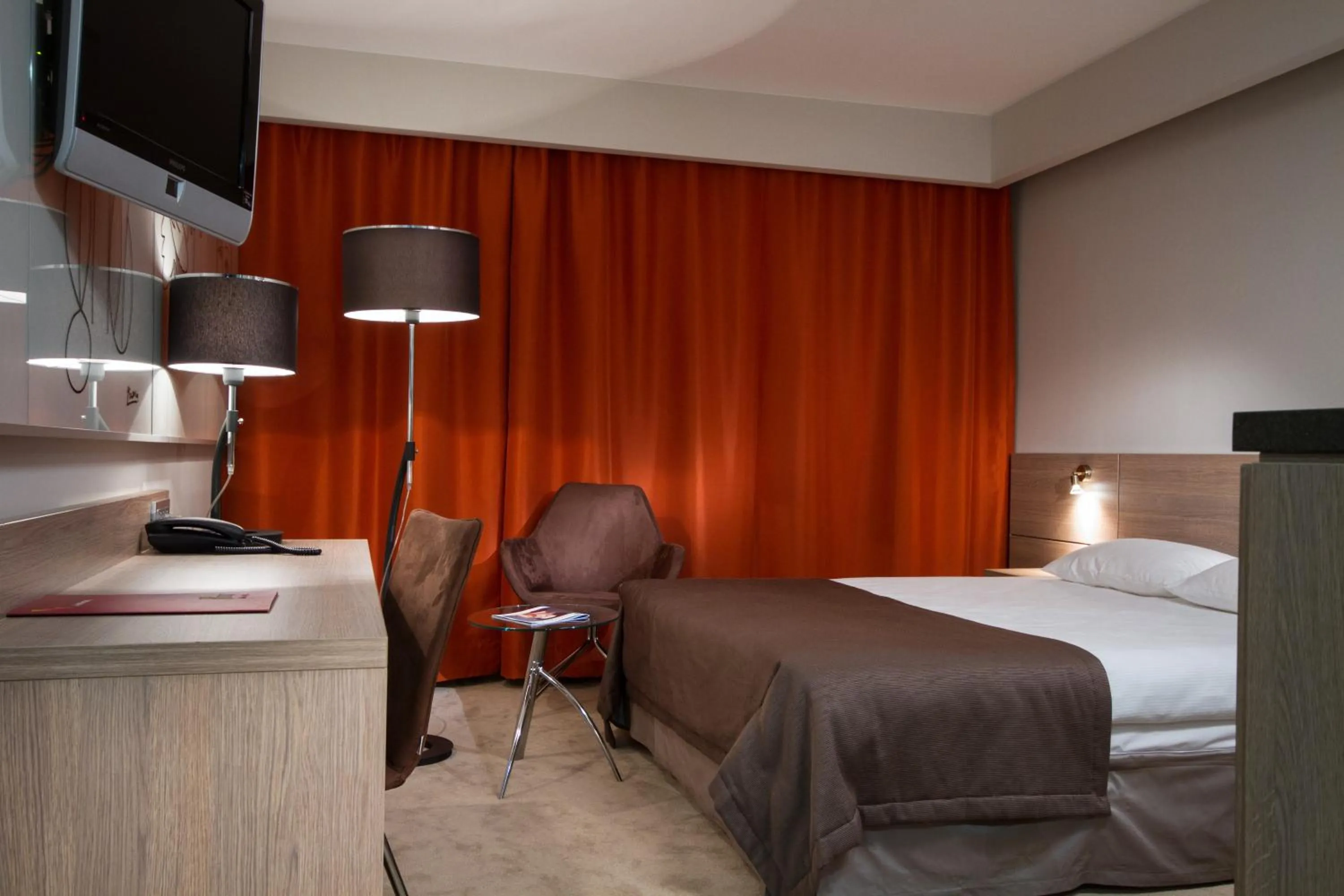 Photo of the whole room, Bed in Hotel HP Park