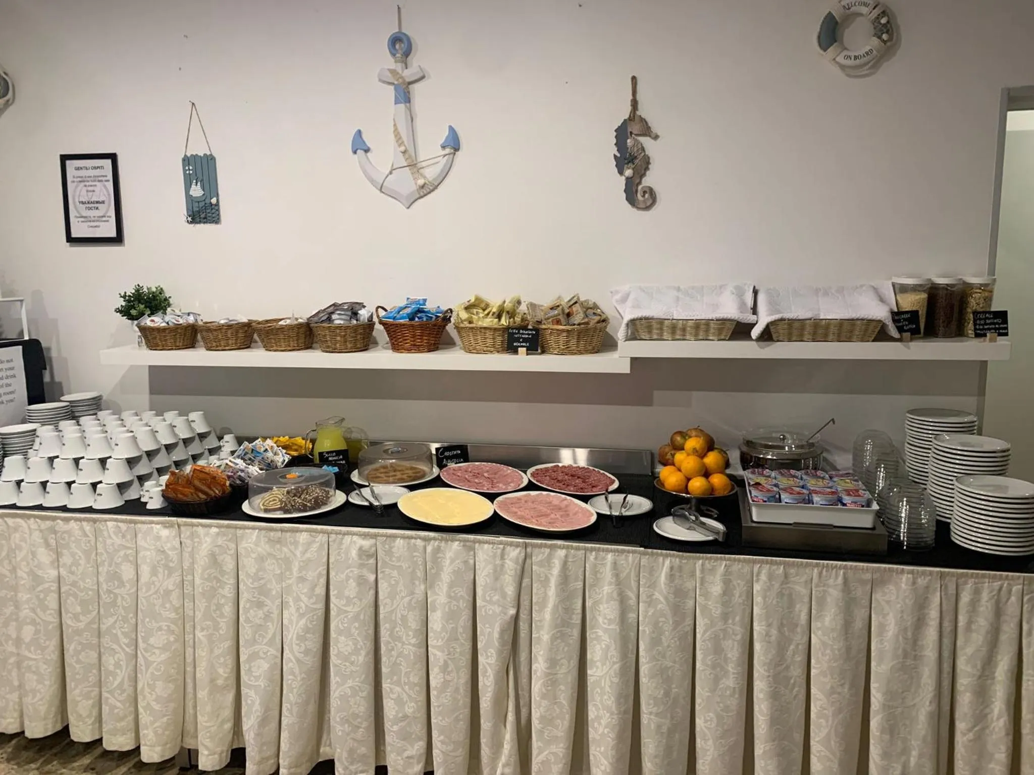 Buffet breakfast in Hotel AnnaMare