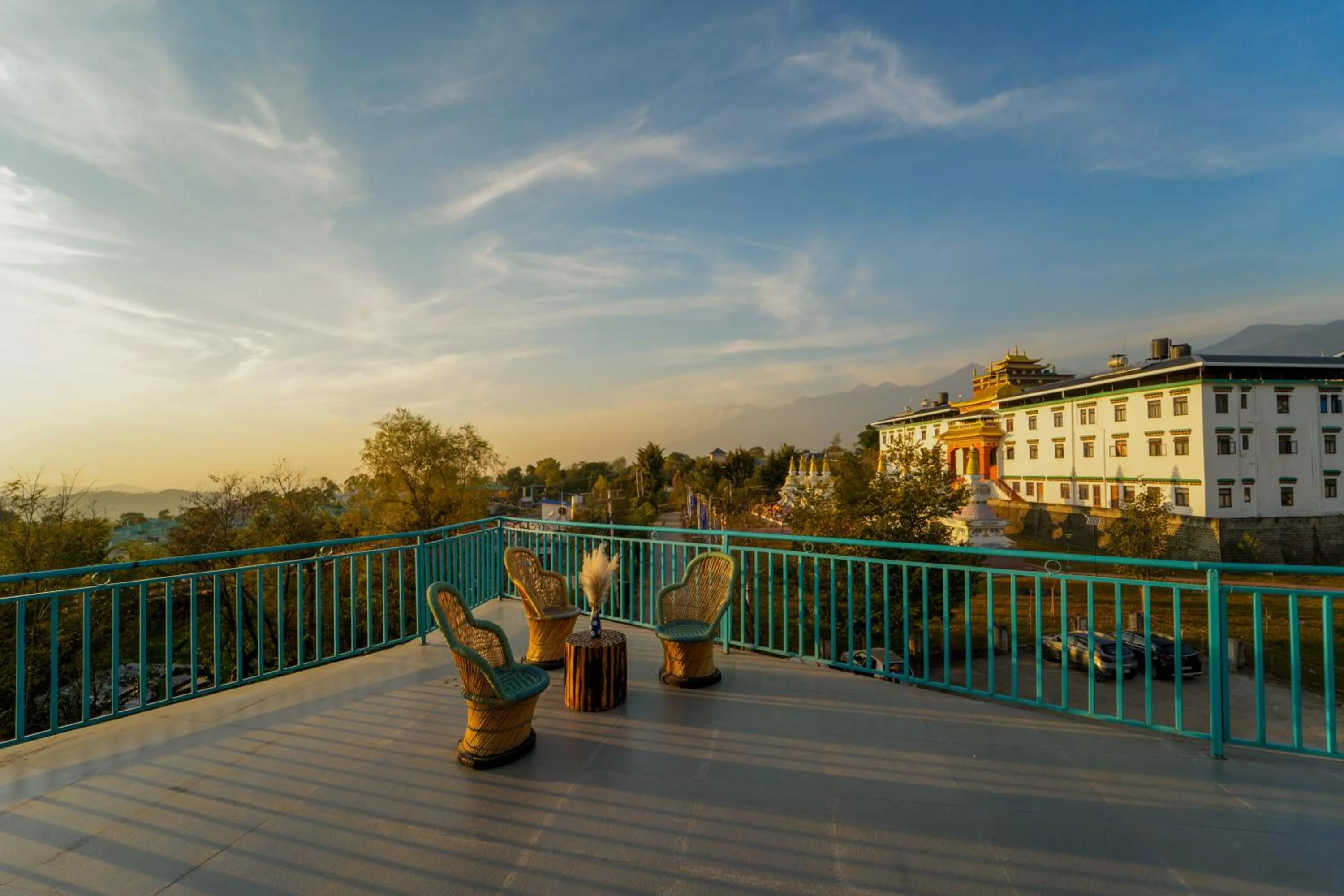 Natural landscape in Chokling ArtHouse - The Treasure of Himalayas