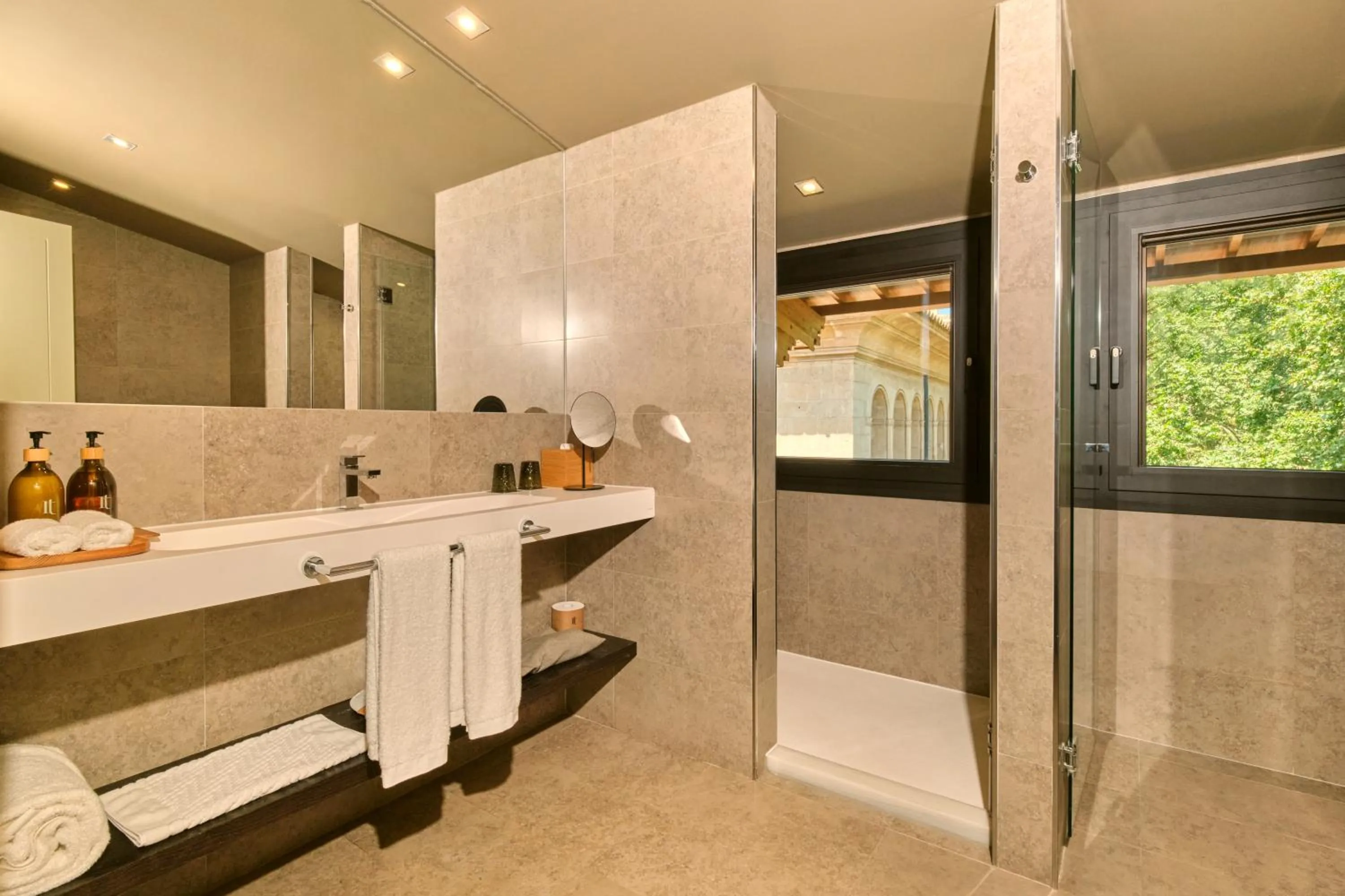 Bathroom in Can Alomar Hotel