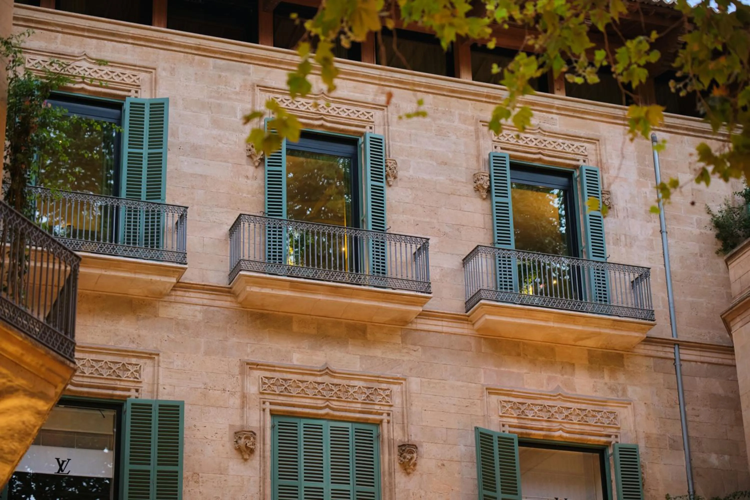 Facade/entrance in Can Alomar Hotel