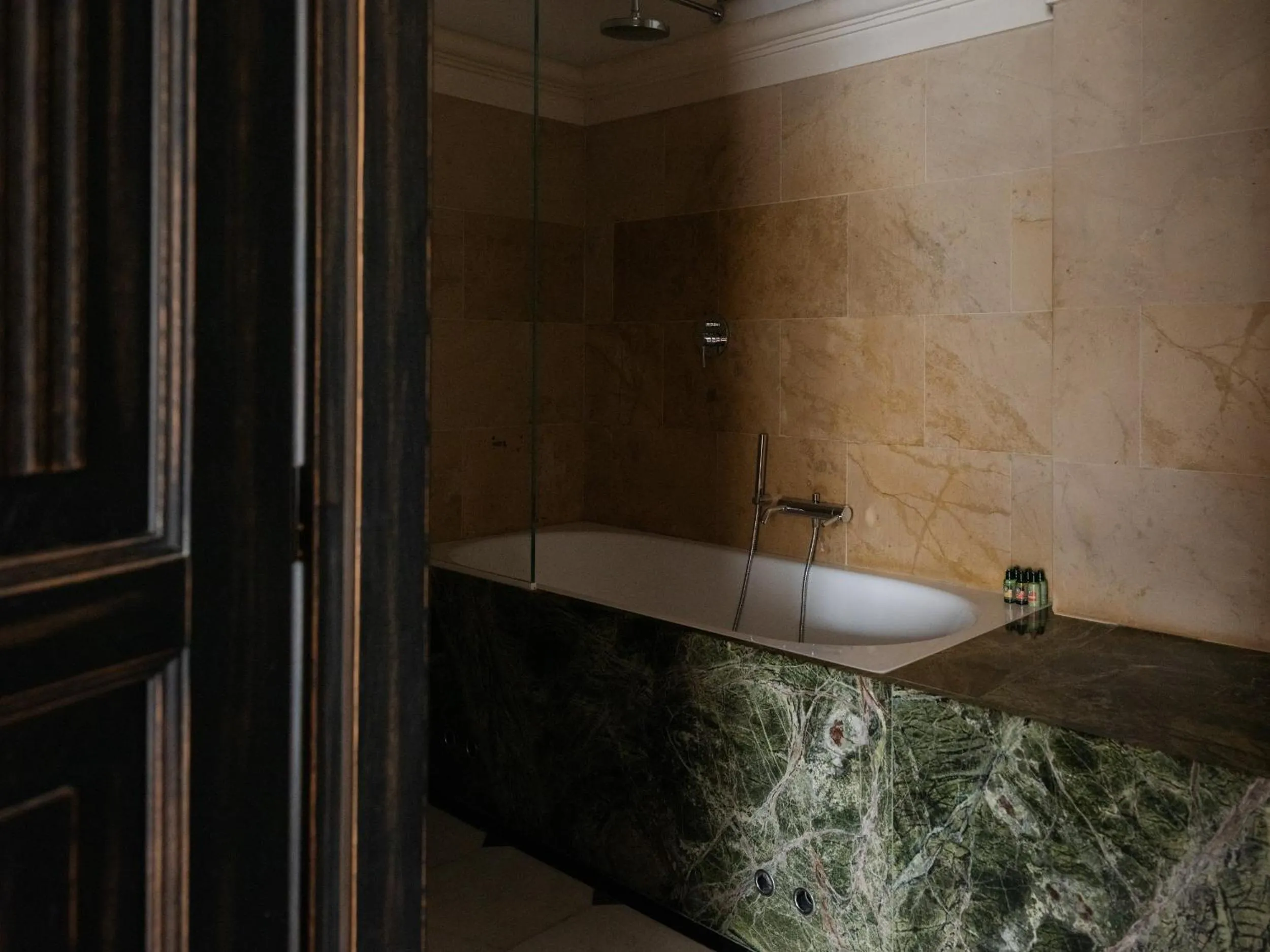 Bath in Hotel Pod Różą