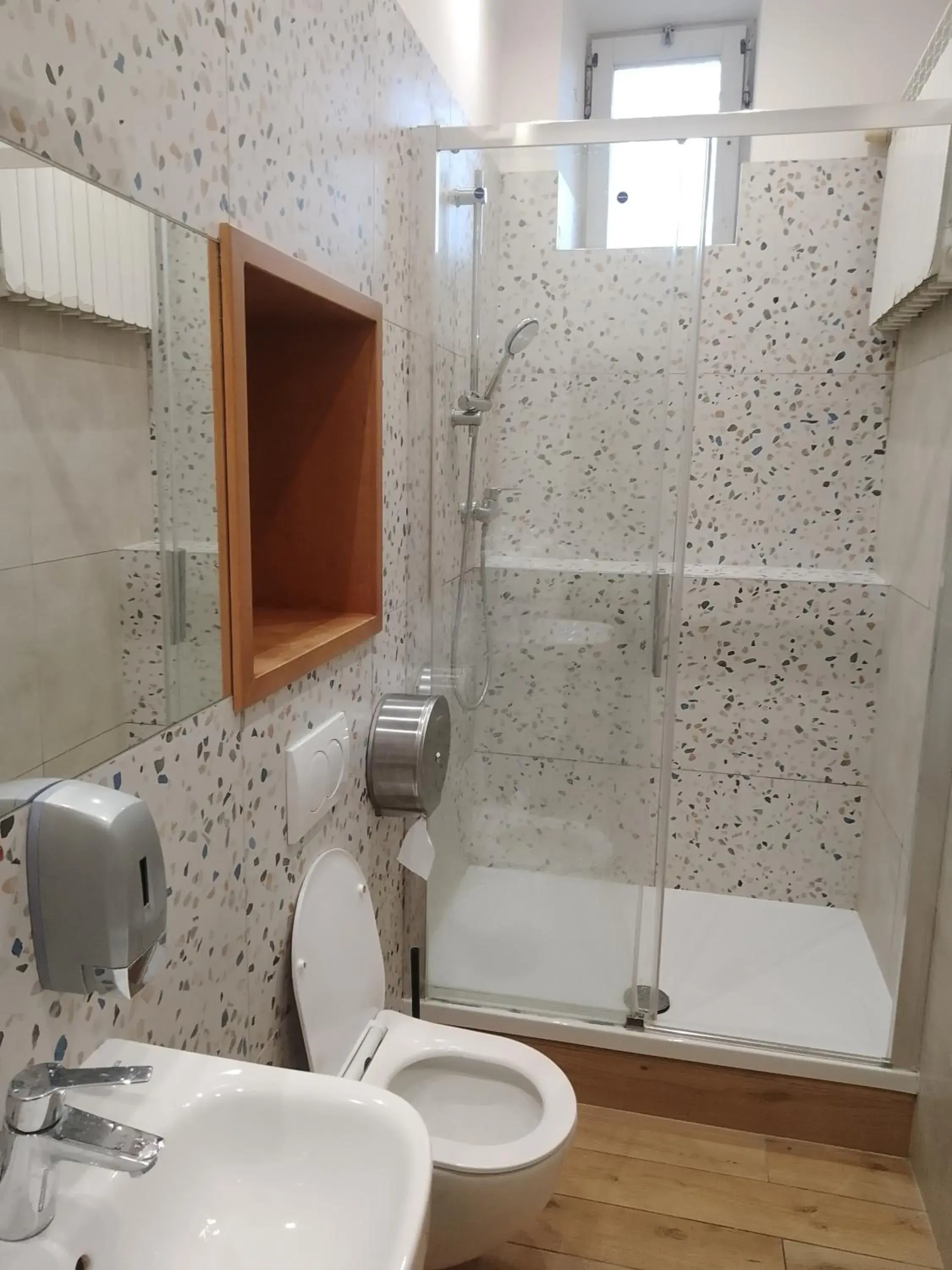 Single Room with Shared Bathroom in Tatamka Hostel Single Room with Shared Bathroom in Tatamka Hostel