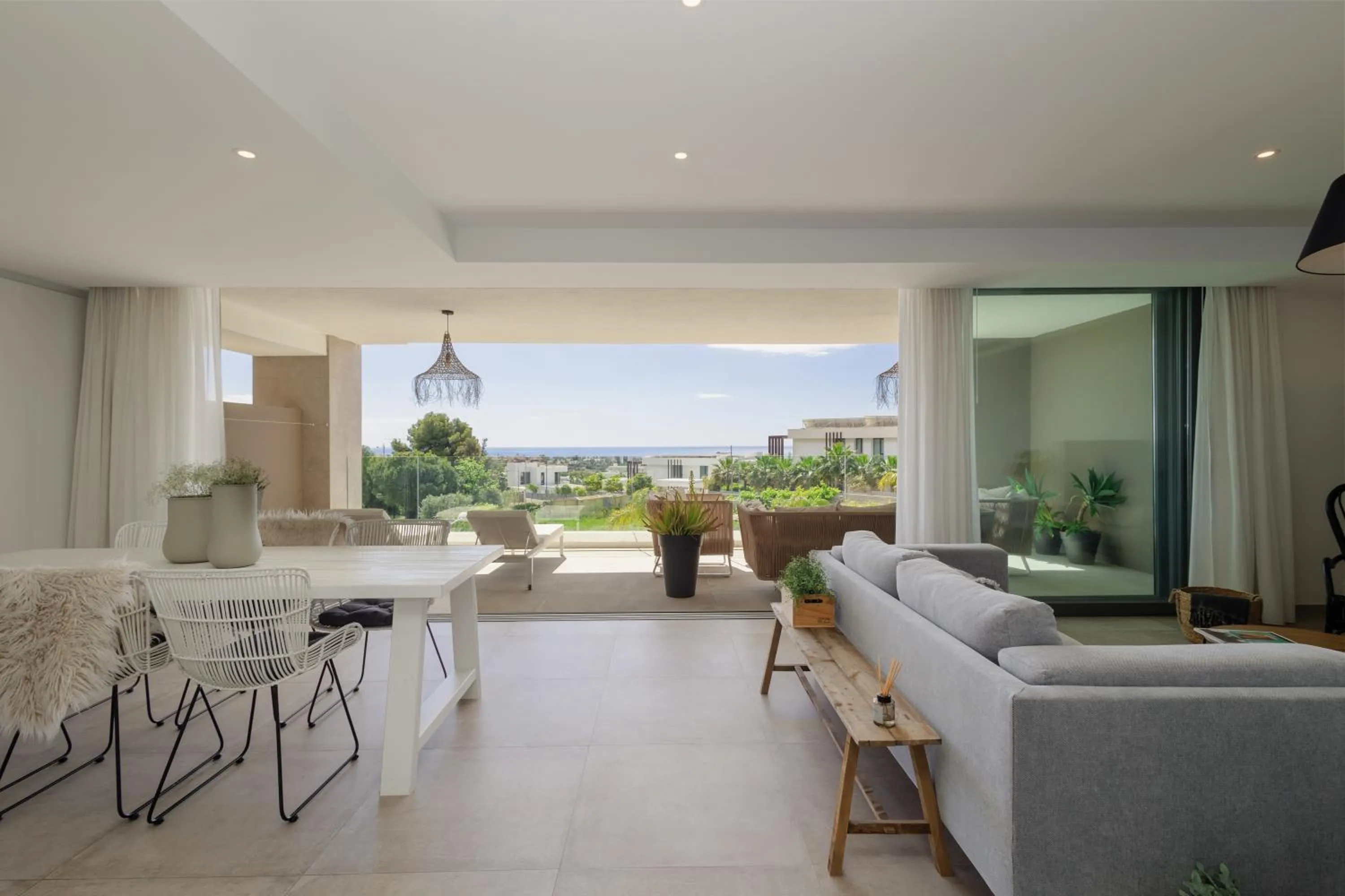 Day in Luxury holiday apartment with 2 bedrooms in Cancelada
