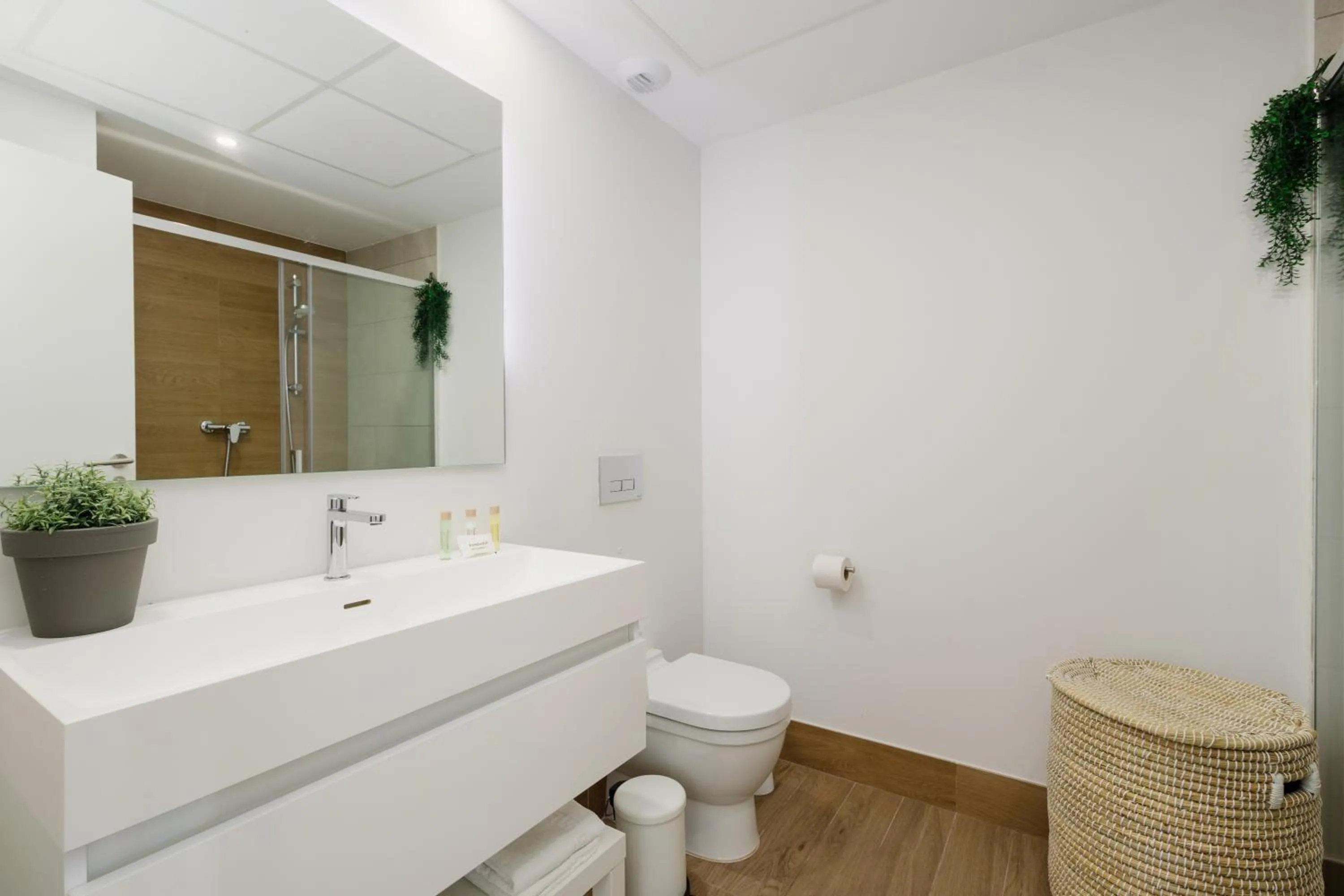 Bathroom in Luxury holiday apartment with 2 bedrooms in Cancelada