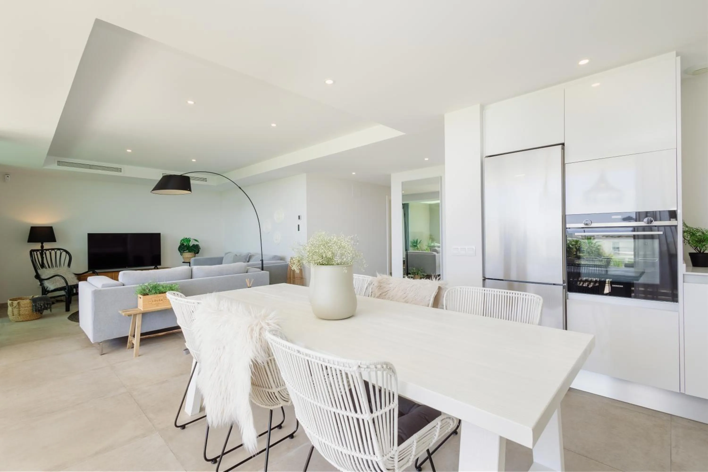 TV and multimedia in Luxury holiday apartment with 2 bedrooms in Cancelada