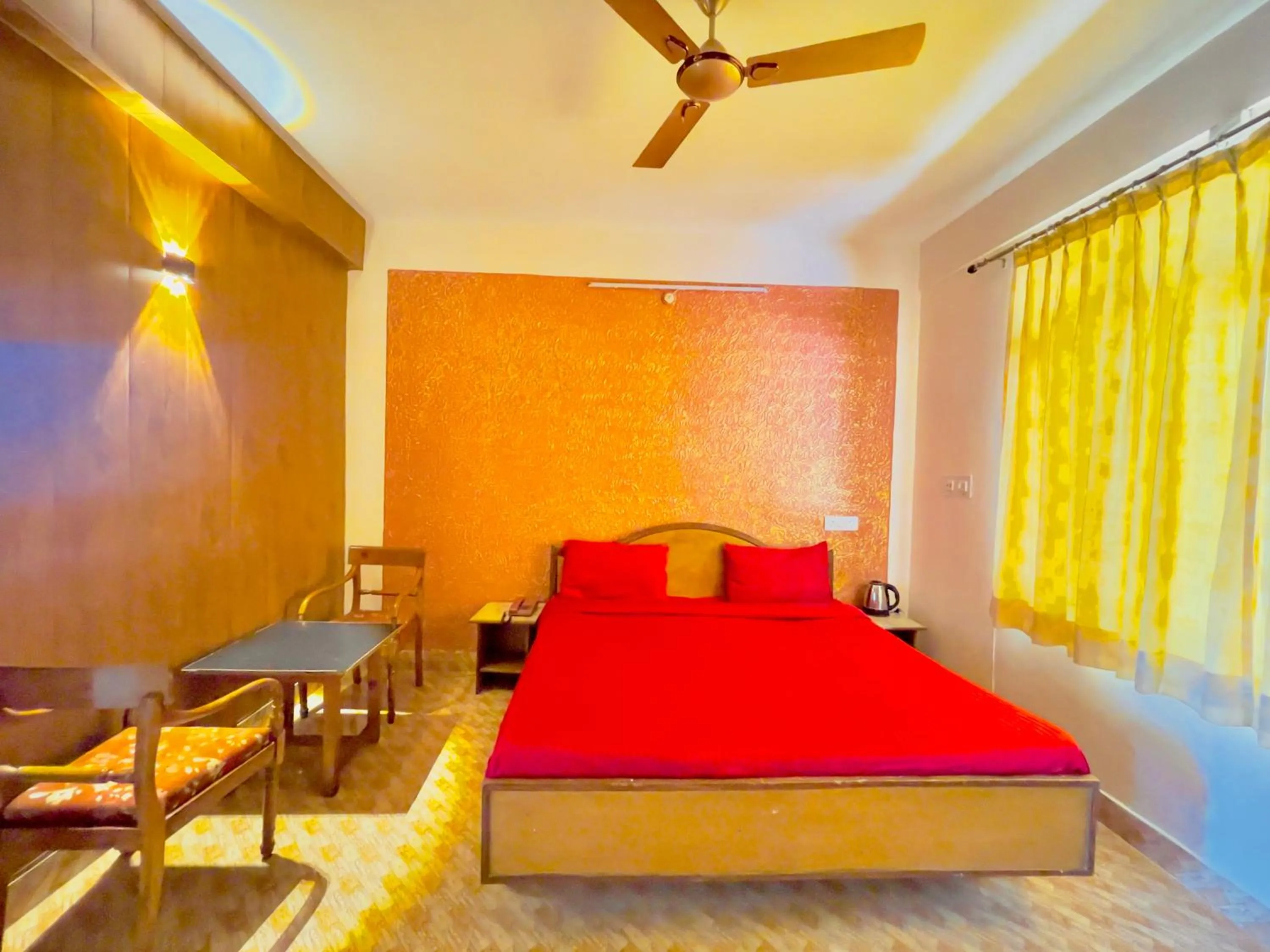 Bed in Grand view lodge and Restaurant Dharamshala - Partial Prepayment required to confirm booking