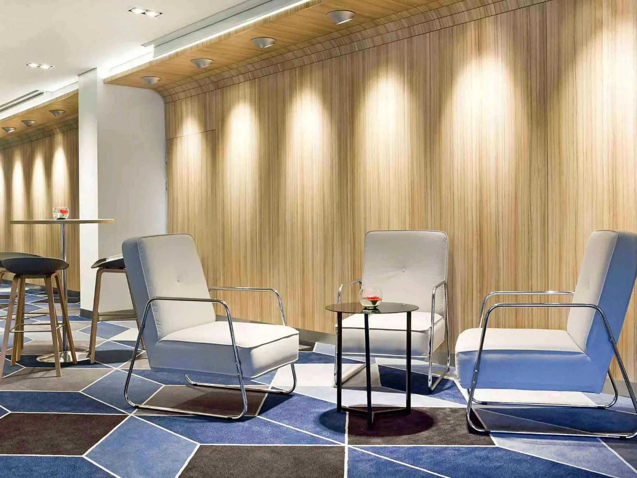 Lounge or bar in Novotel Katowice Centrum