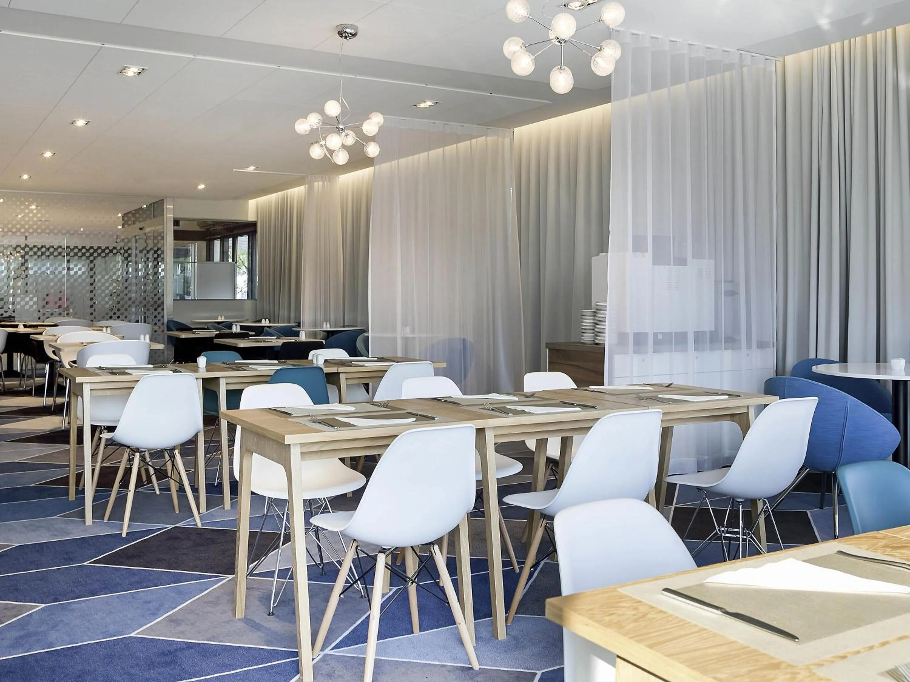 Restaurant/places to eat in Novotel Katowice Centrum