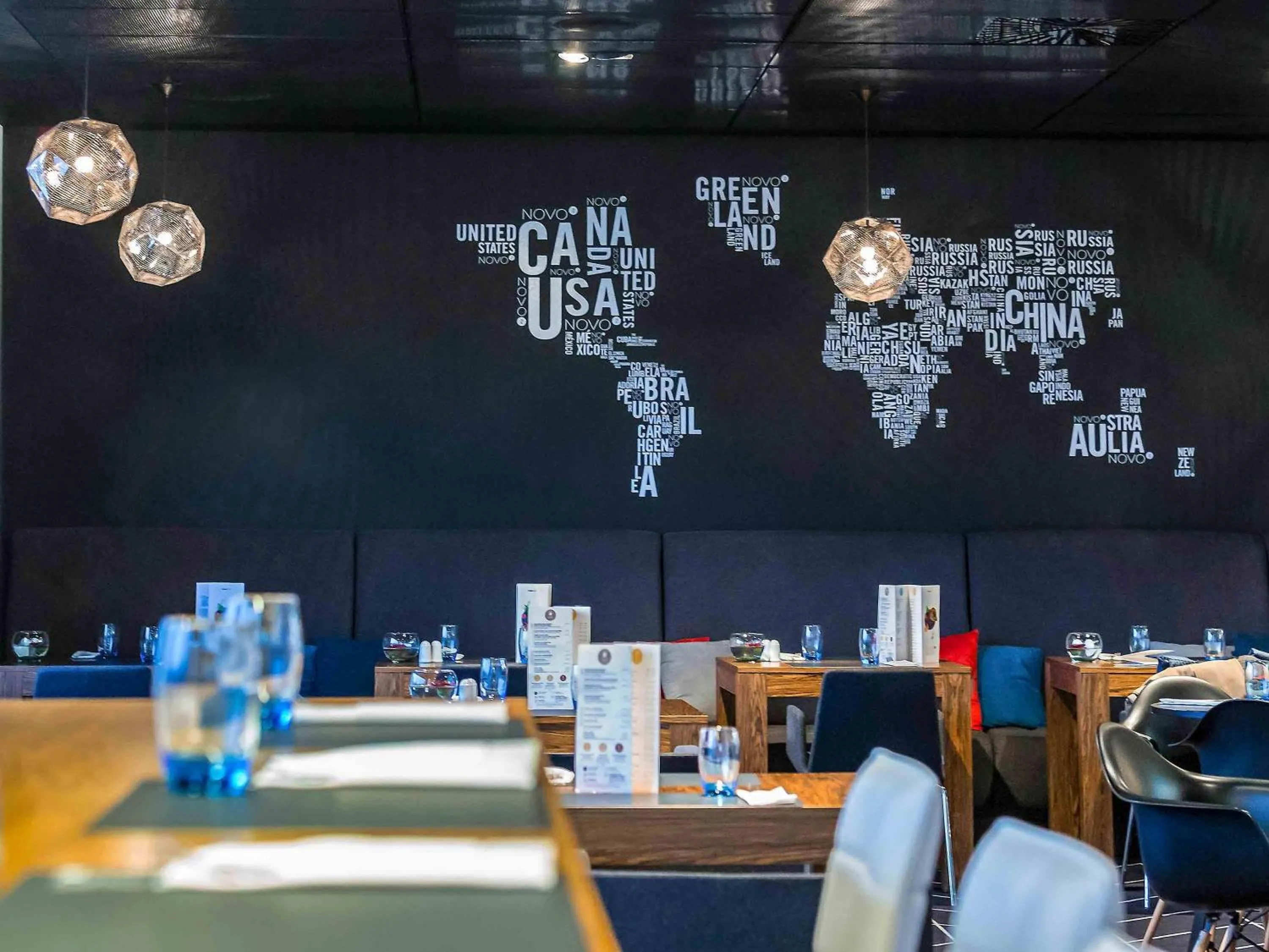 Restaurant/places to eat in Novotel Katowice Centrum