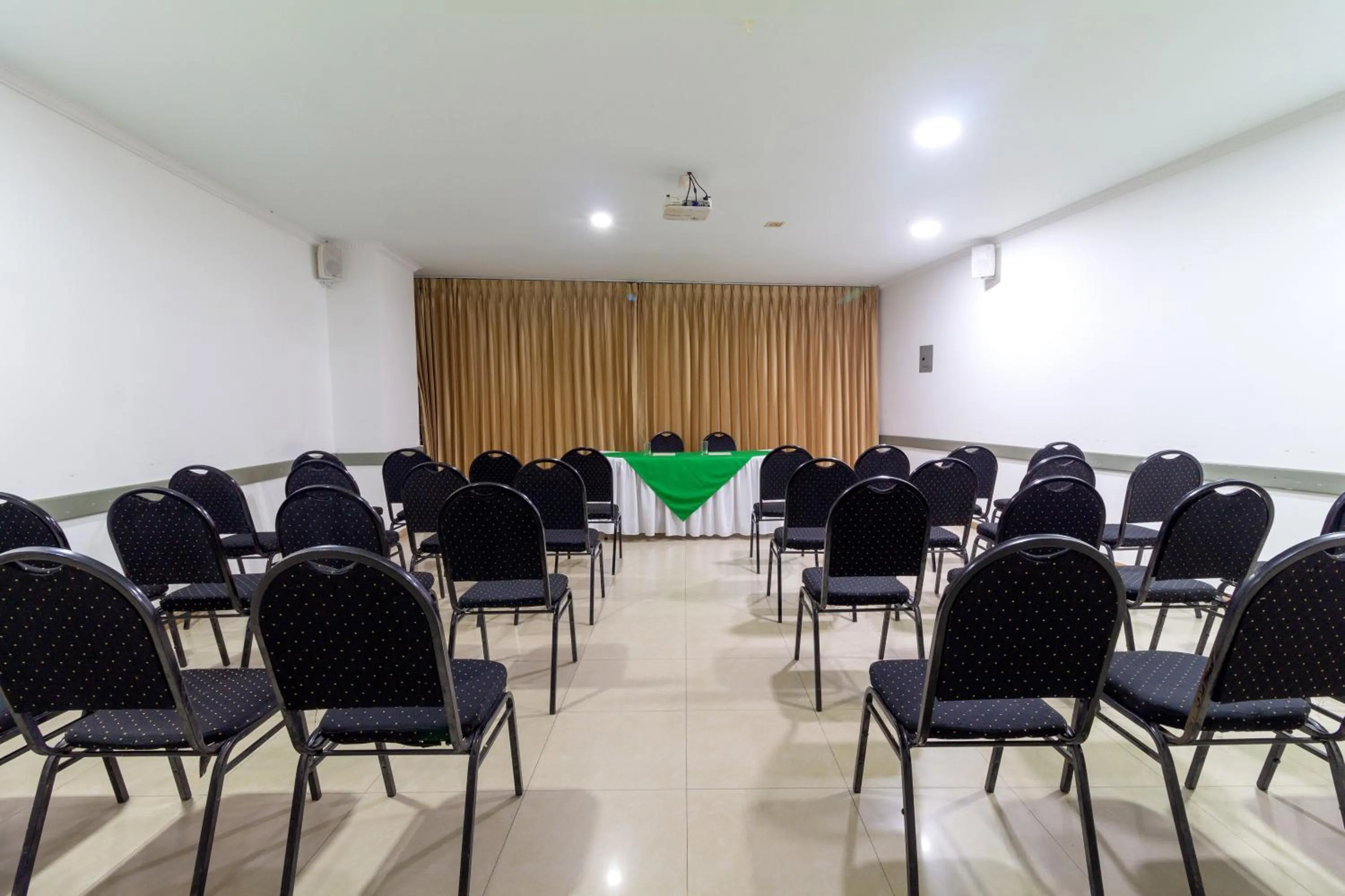 Meeting/conference room in Hotel Costa Bonita