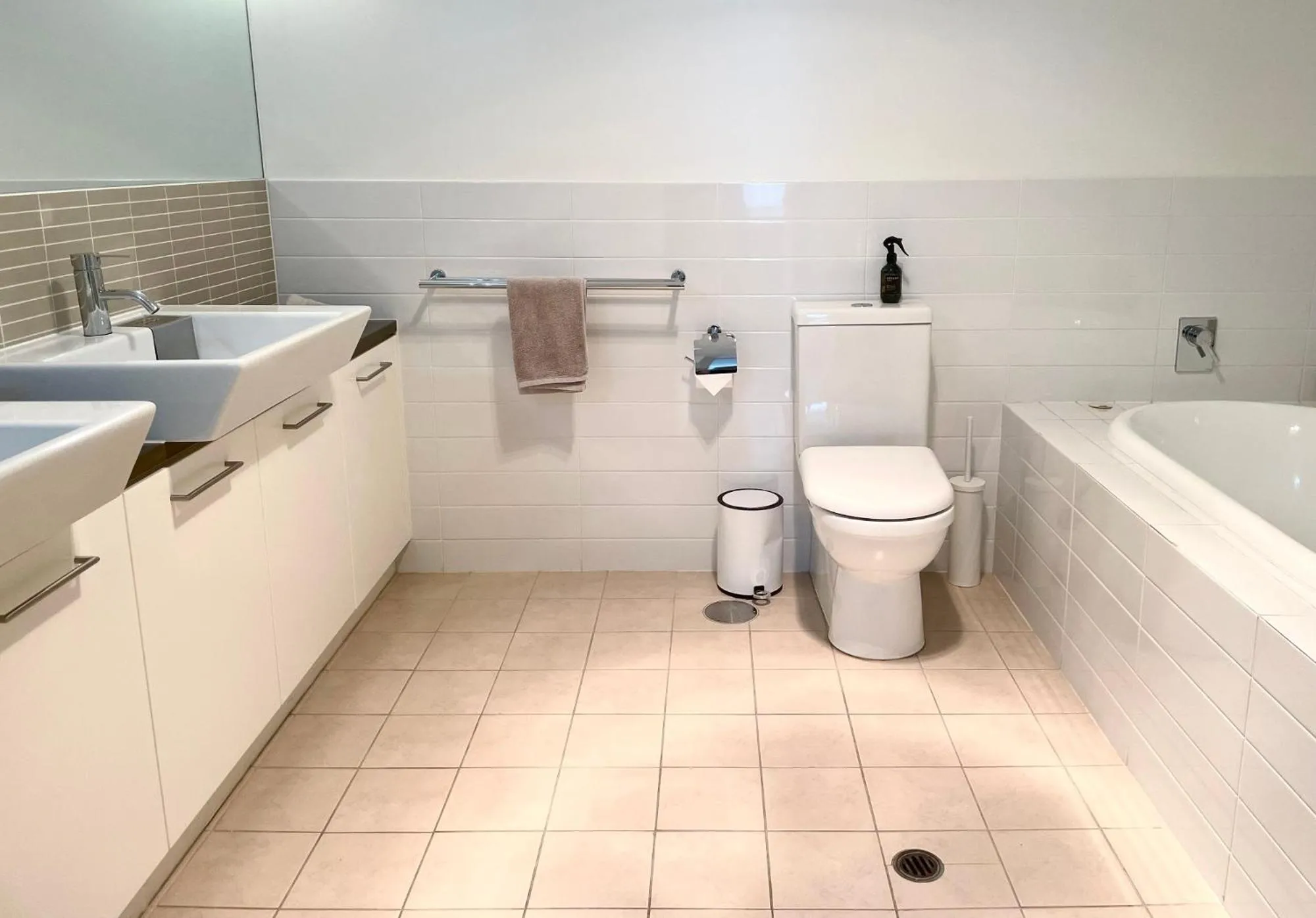 Toilet in Breeze Beachfront Apartment