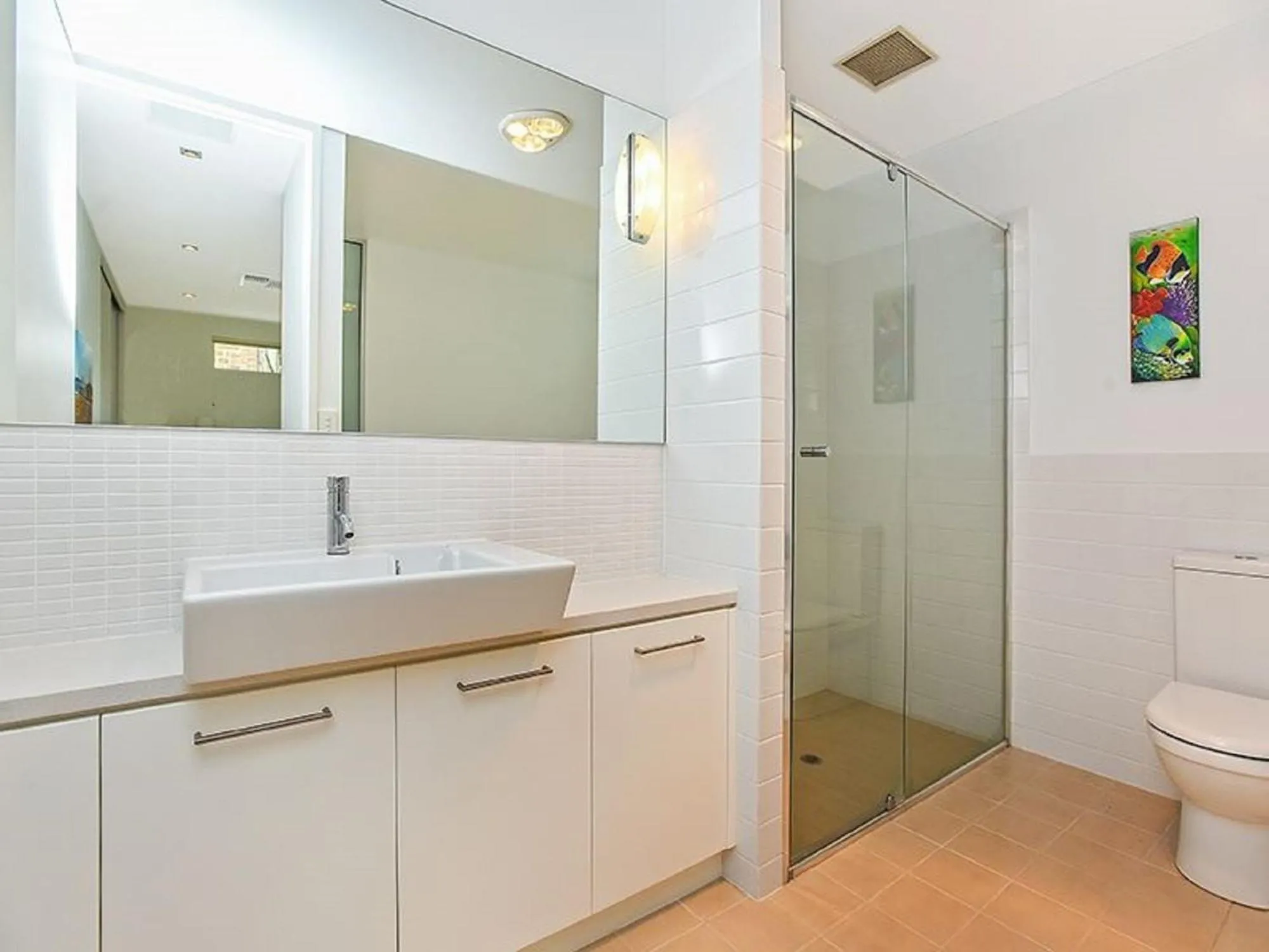 Shower in Breeze Beachfront Apartment