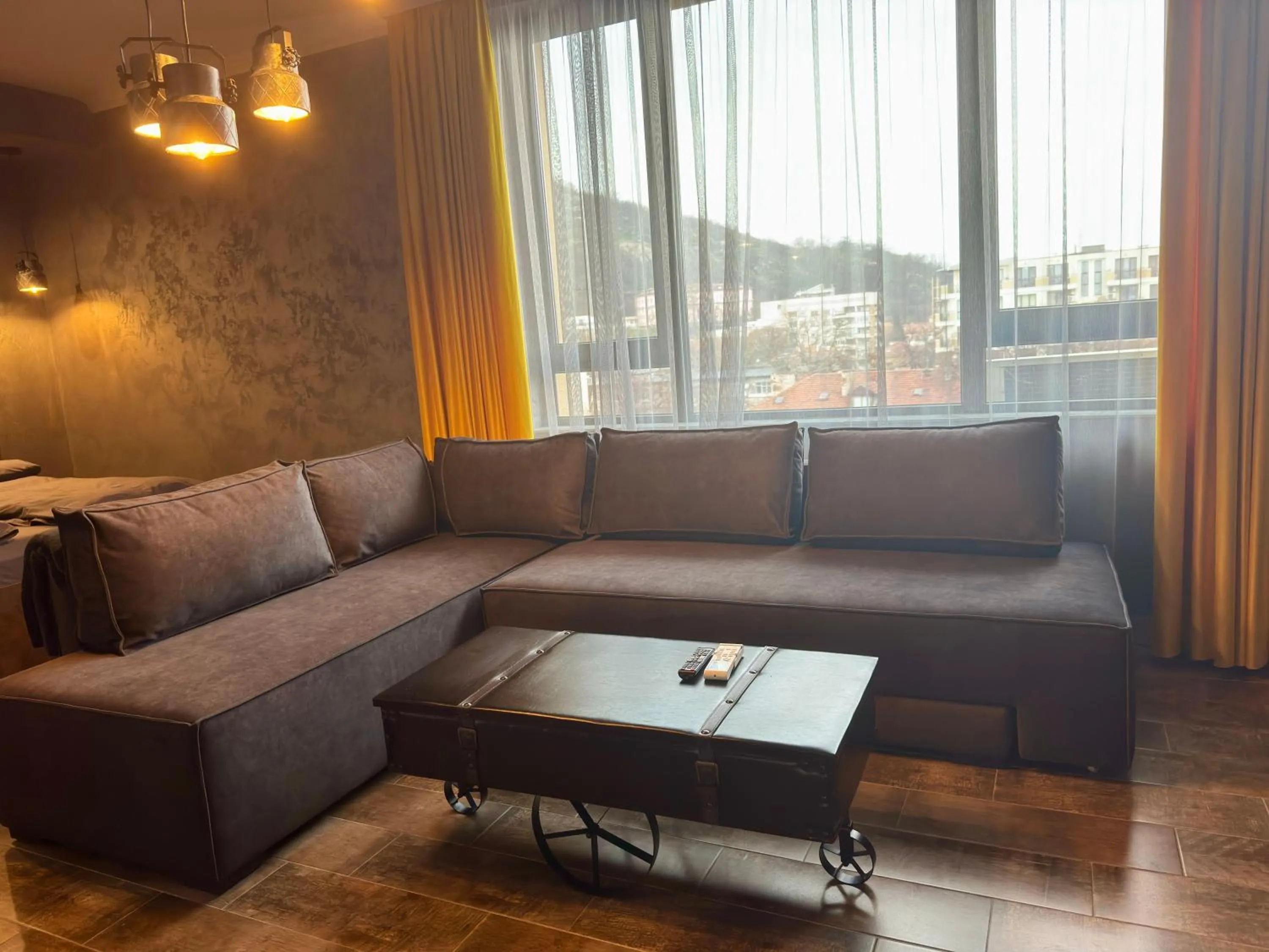 Luxury Apartments Ivon