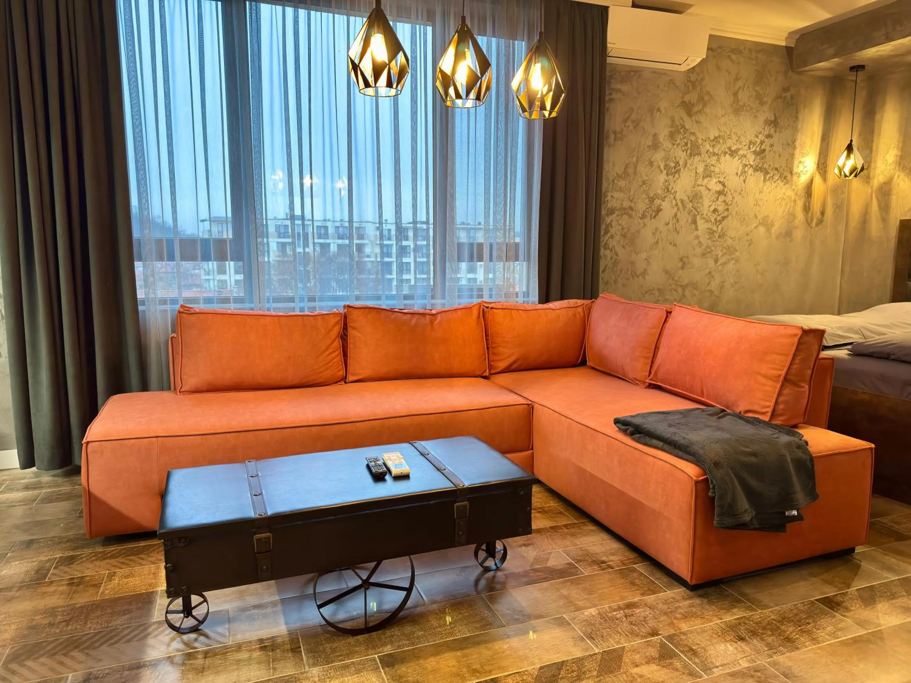 Luxury Apartments Ivon