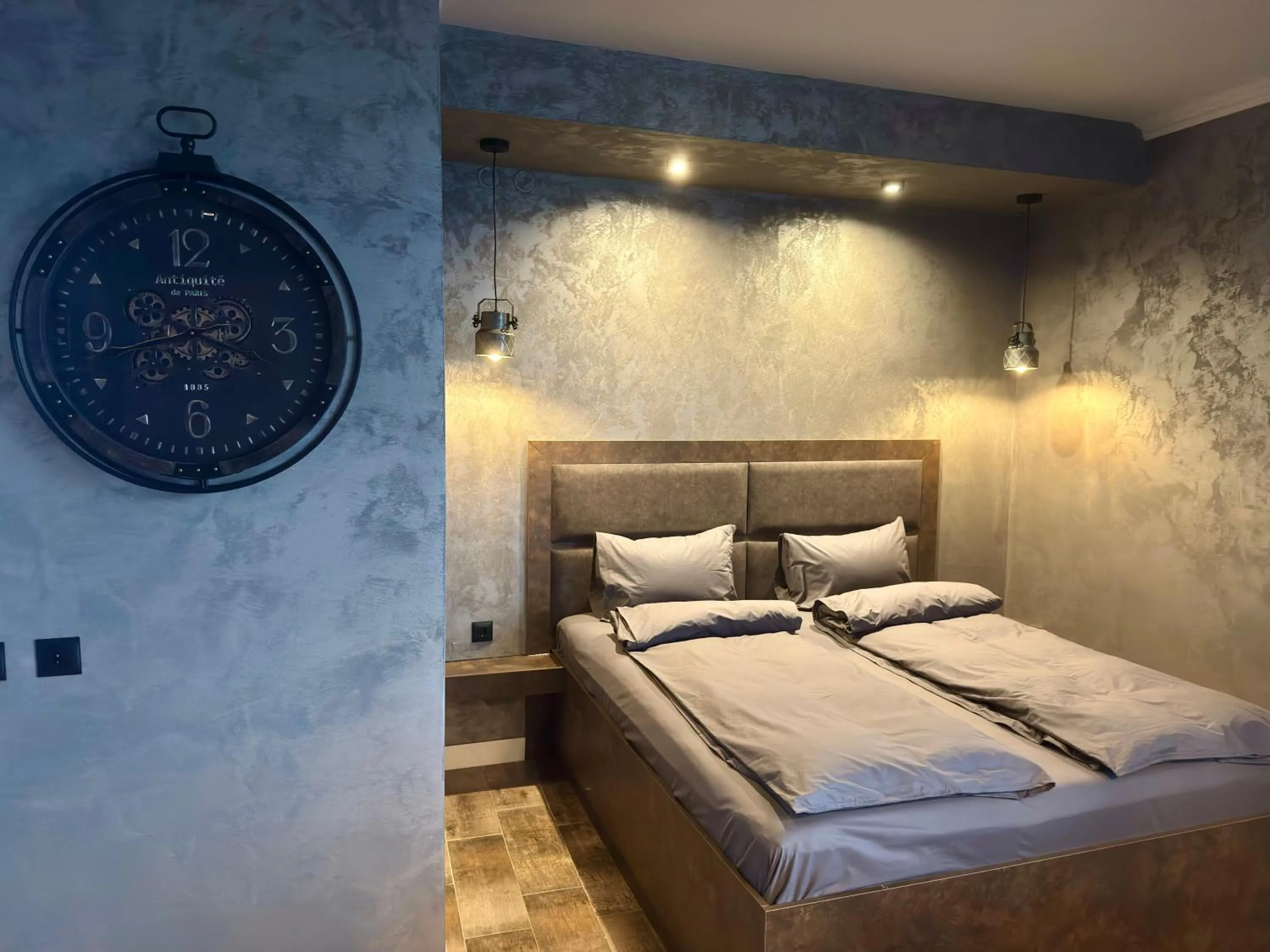 Bed in Luxury Apartments Ivon