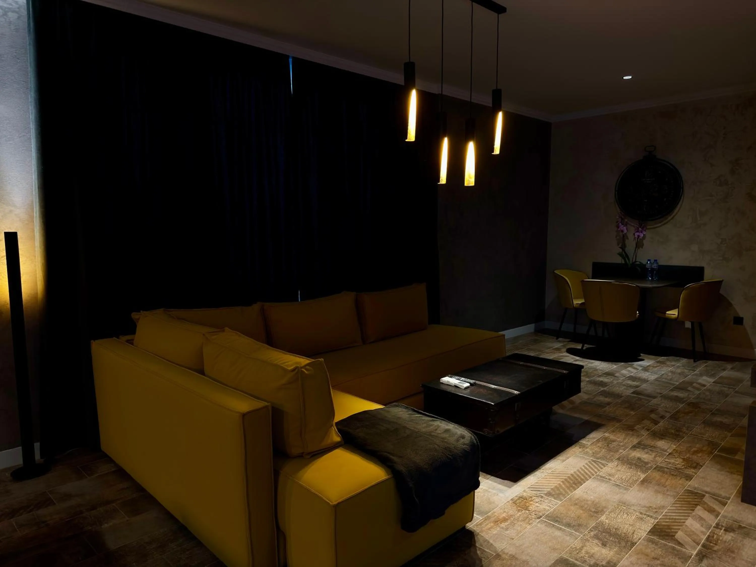 Luxury Apartments Ivon