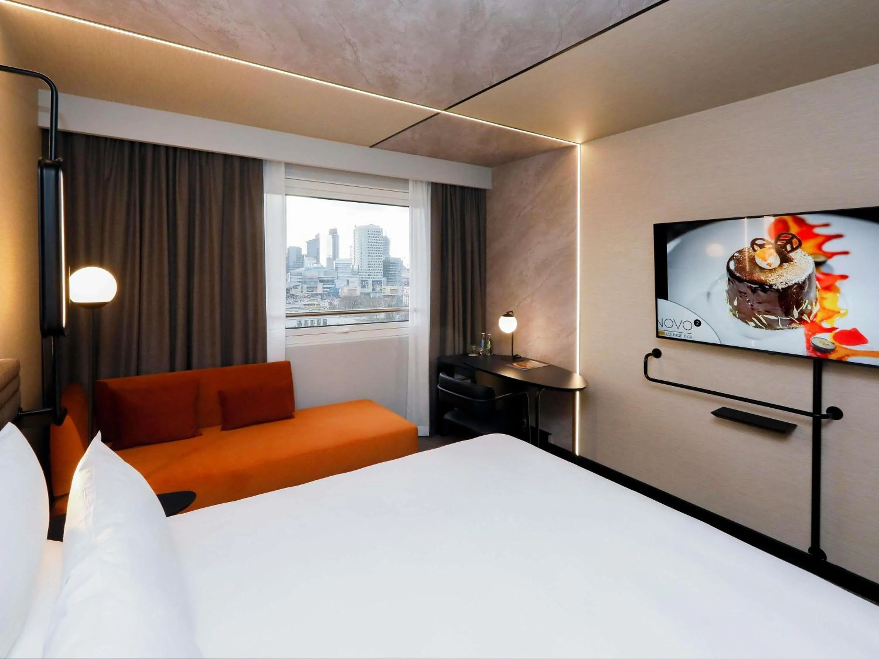 Bedroom, Bed in Novotel Warszawa Centrum