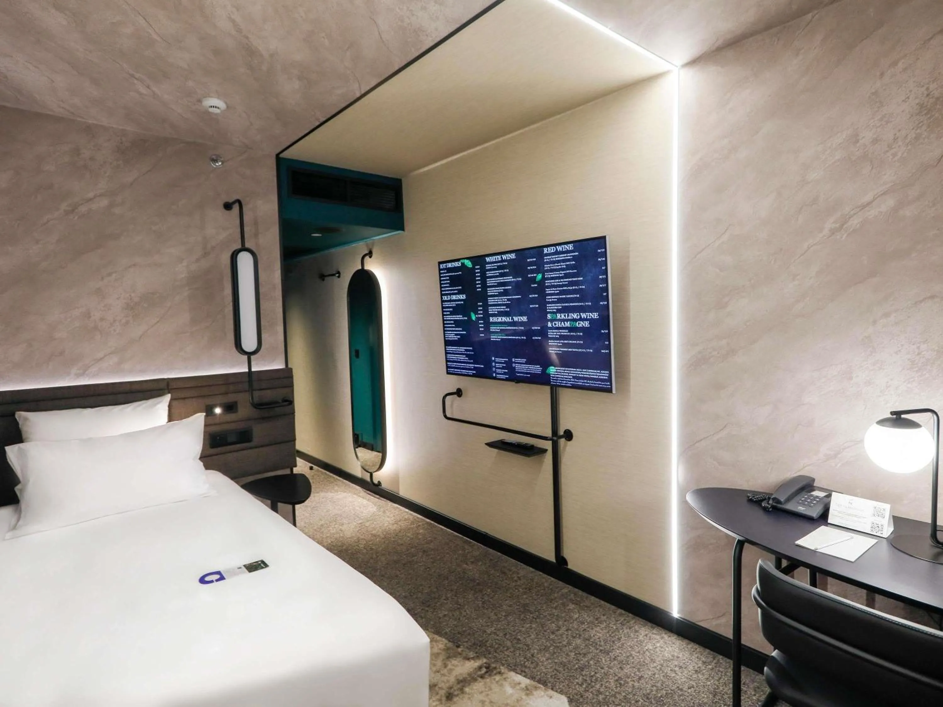 Bedroom, Bed in Novotel Warszawa Centrum