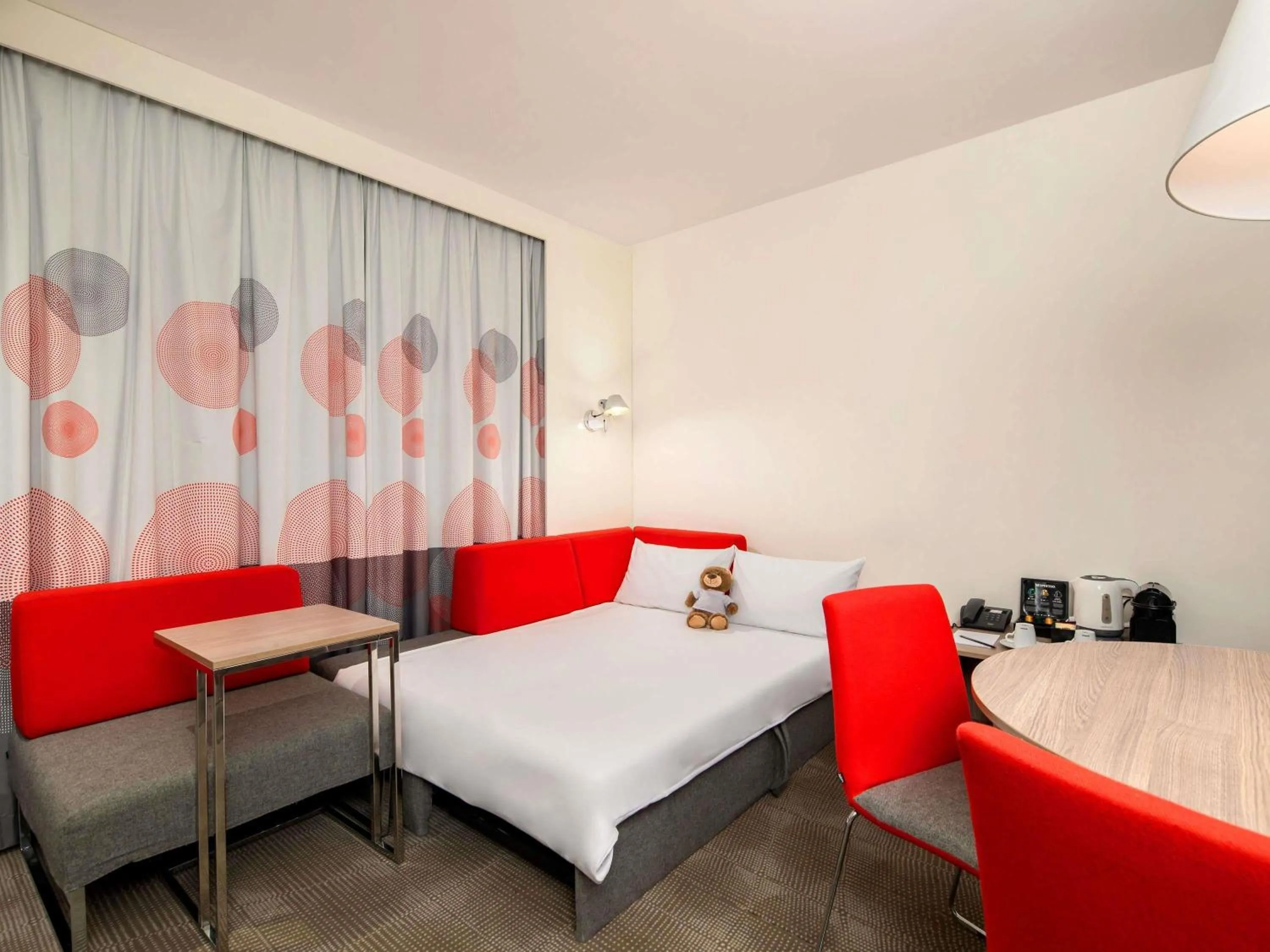 Bedroom, Bed in Novotel Warszawa Centrum