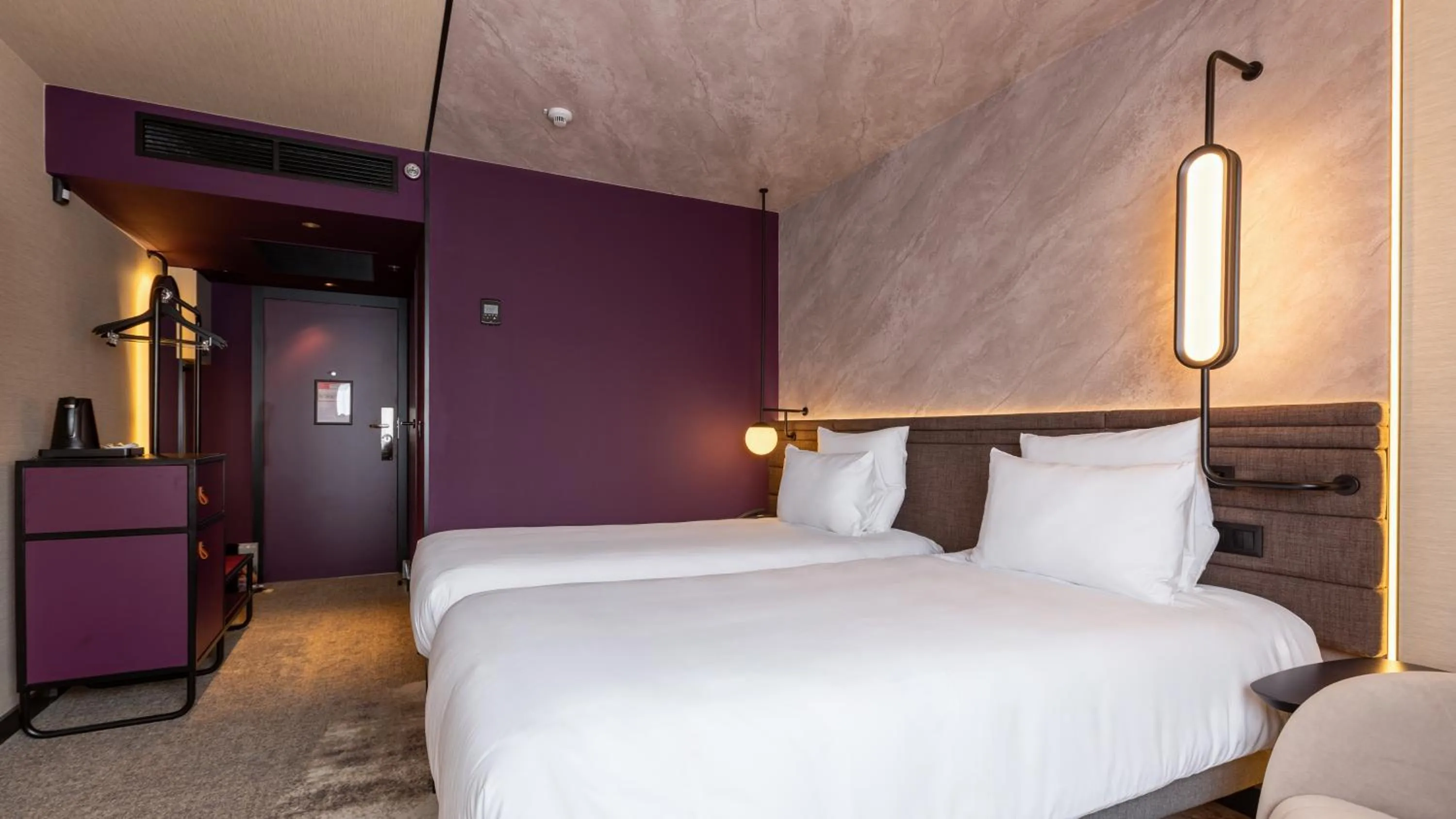 Bed in Novotel Warszawa Centrum