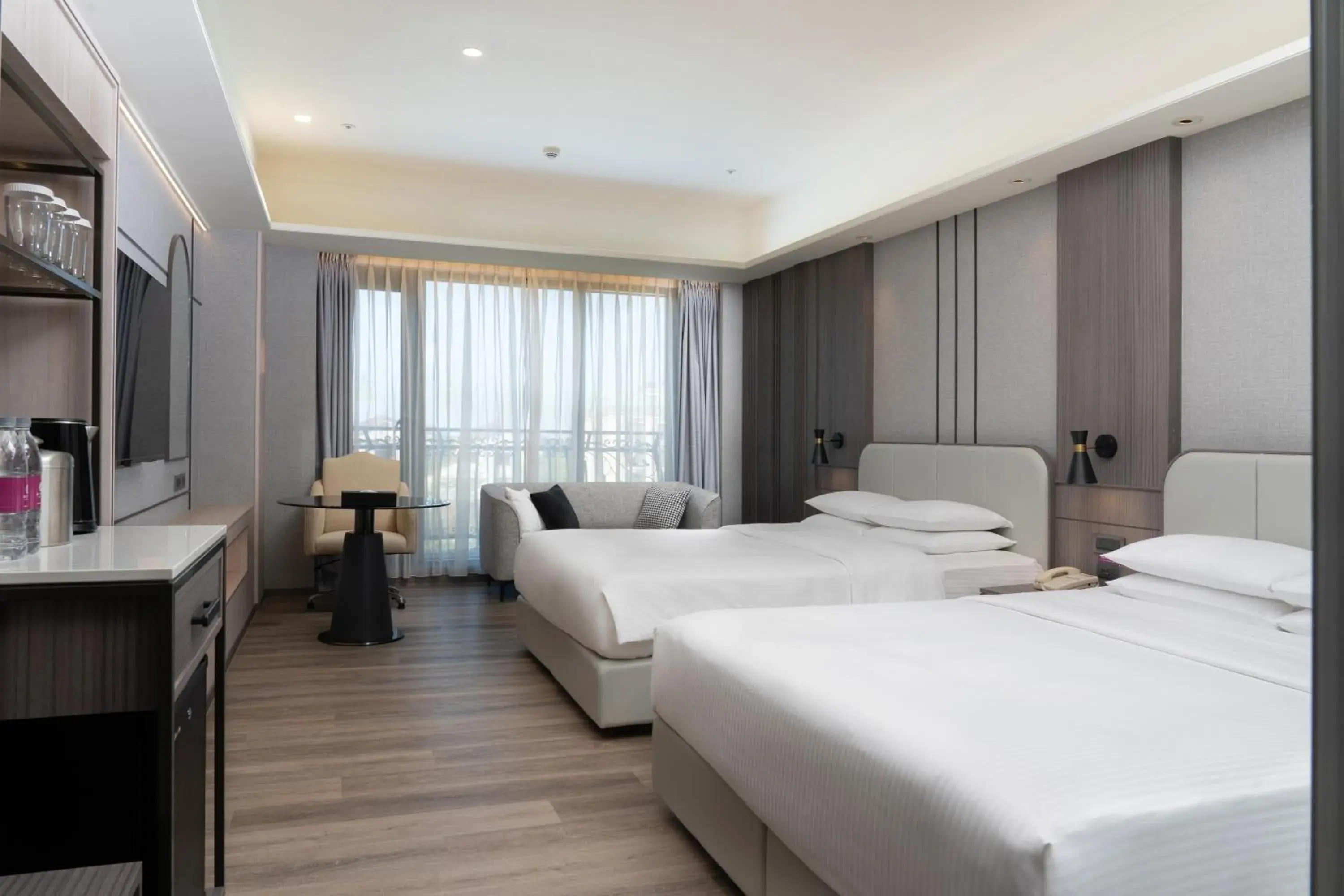 Photo of the whole room, Bed in E-DA Royal Hotel Photo of the whole room, Bed in E-DA Royal Hotel