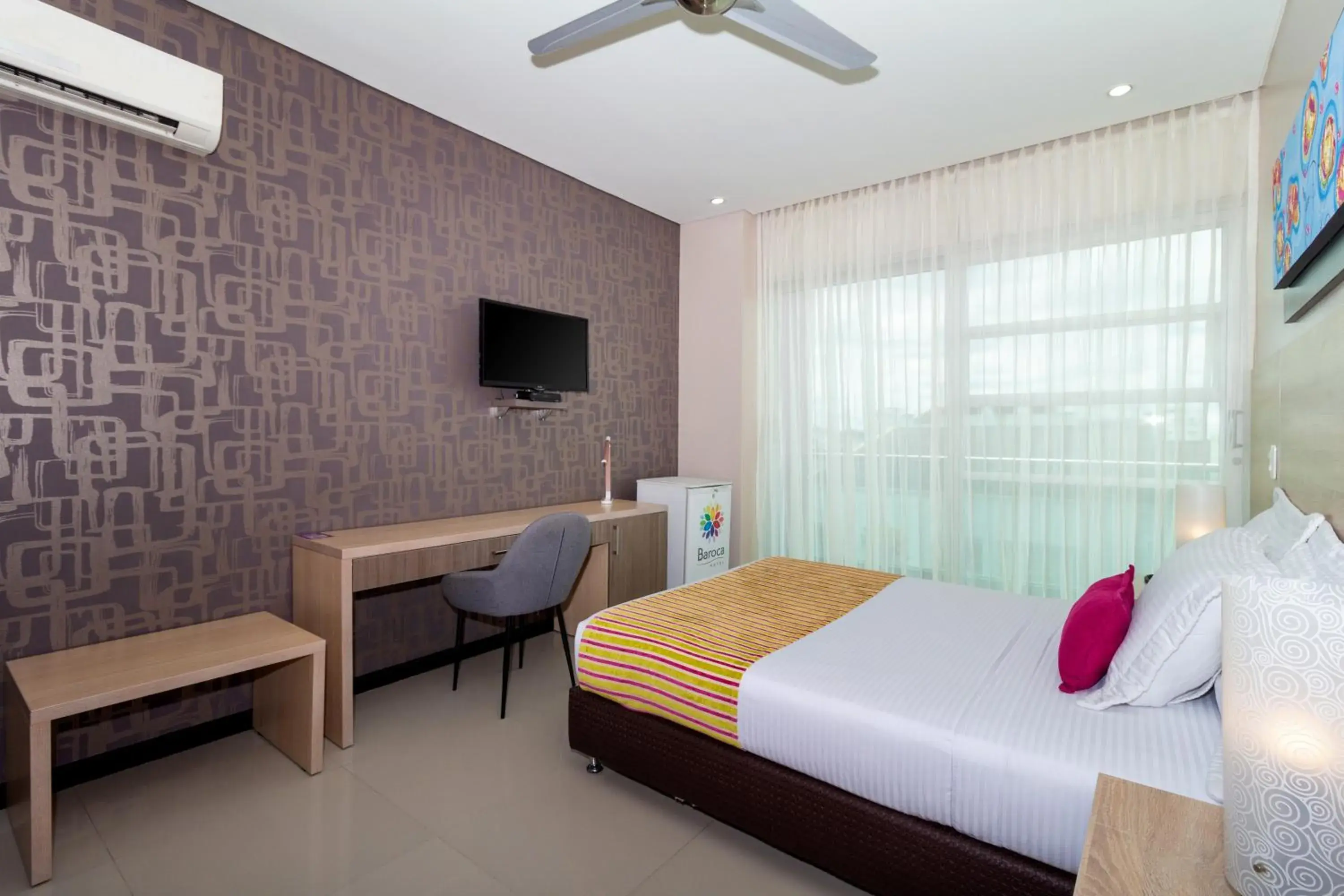 TV and multimedia, Bed in Hotel Baroca TV and multimedia, Bed in Hotel Baroca