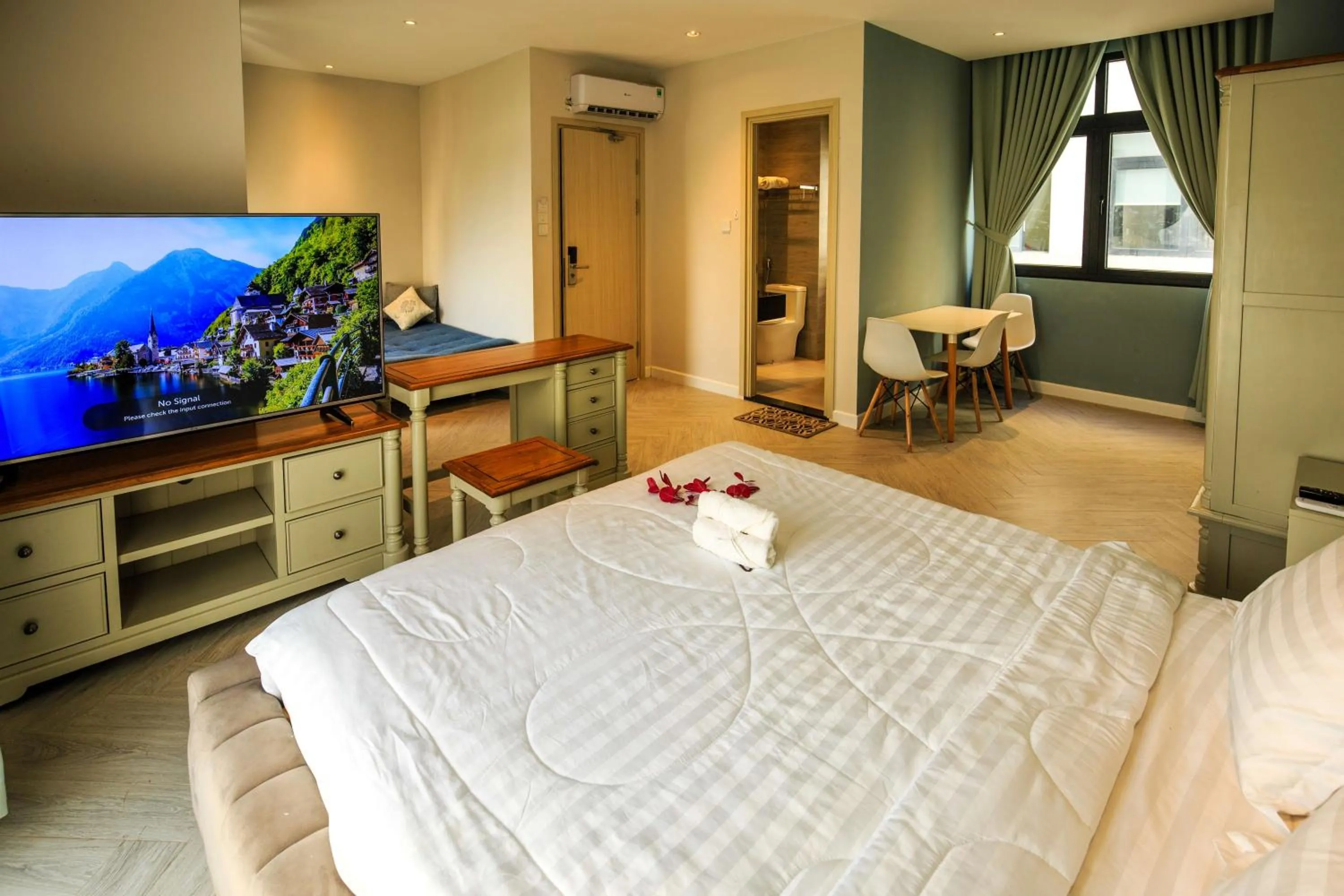 Bed in The Bok Hotel Grand World - by GoGo Phú Quốc