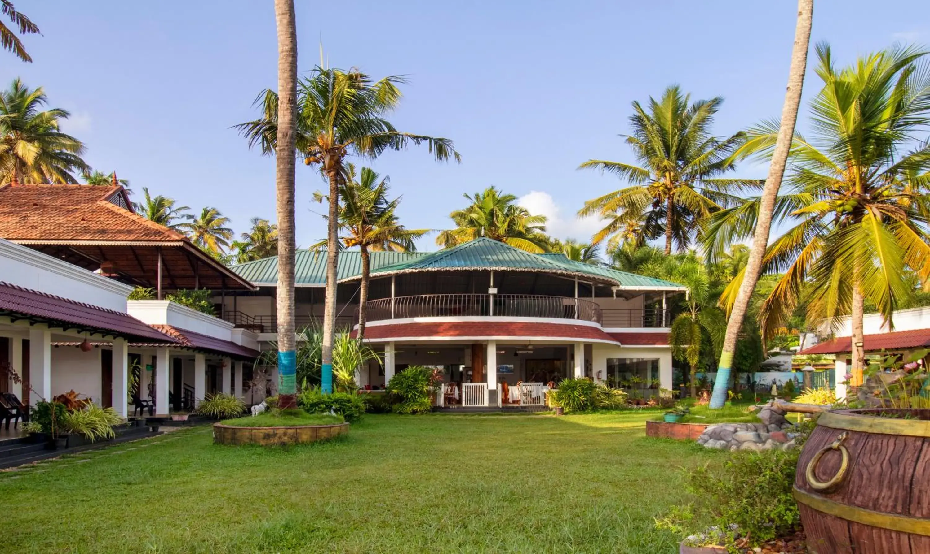 Property building in Treebo Majestic Retreat Property building in Treebo Majestic Retreat