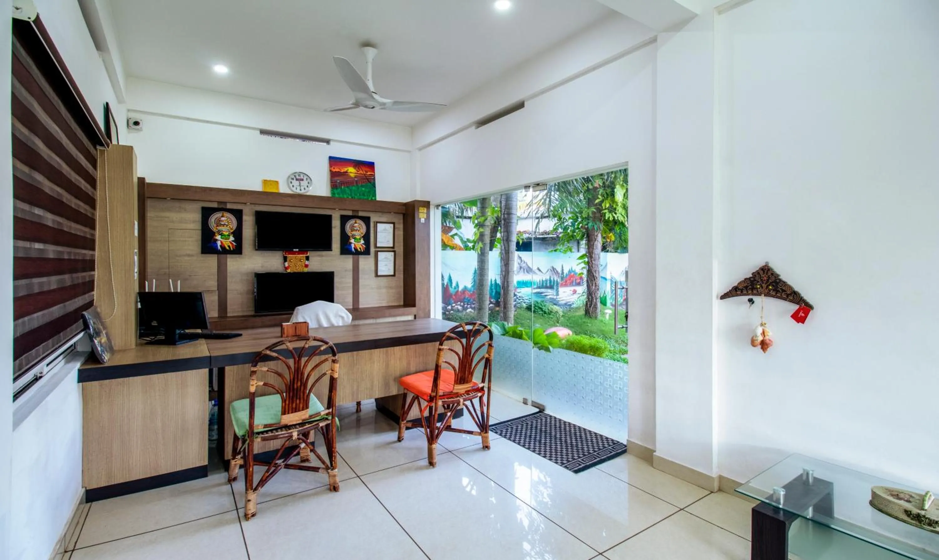 Lobby or reception in Treebo Majestic Retreat